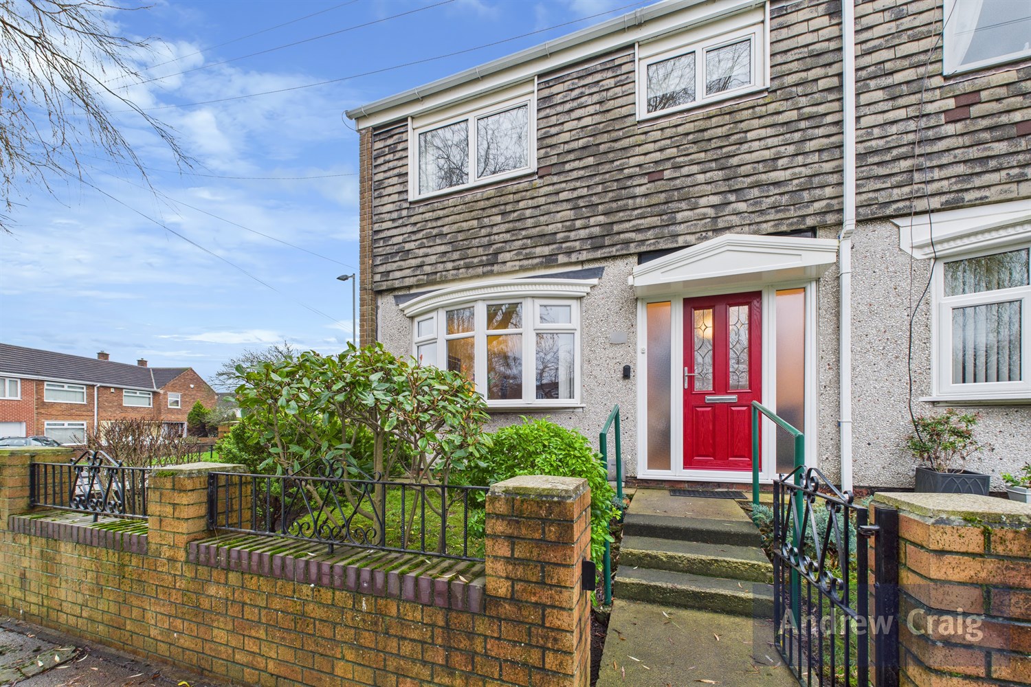 3 bed end of terrace house for sale