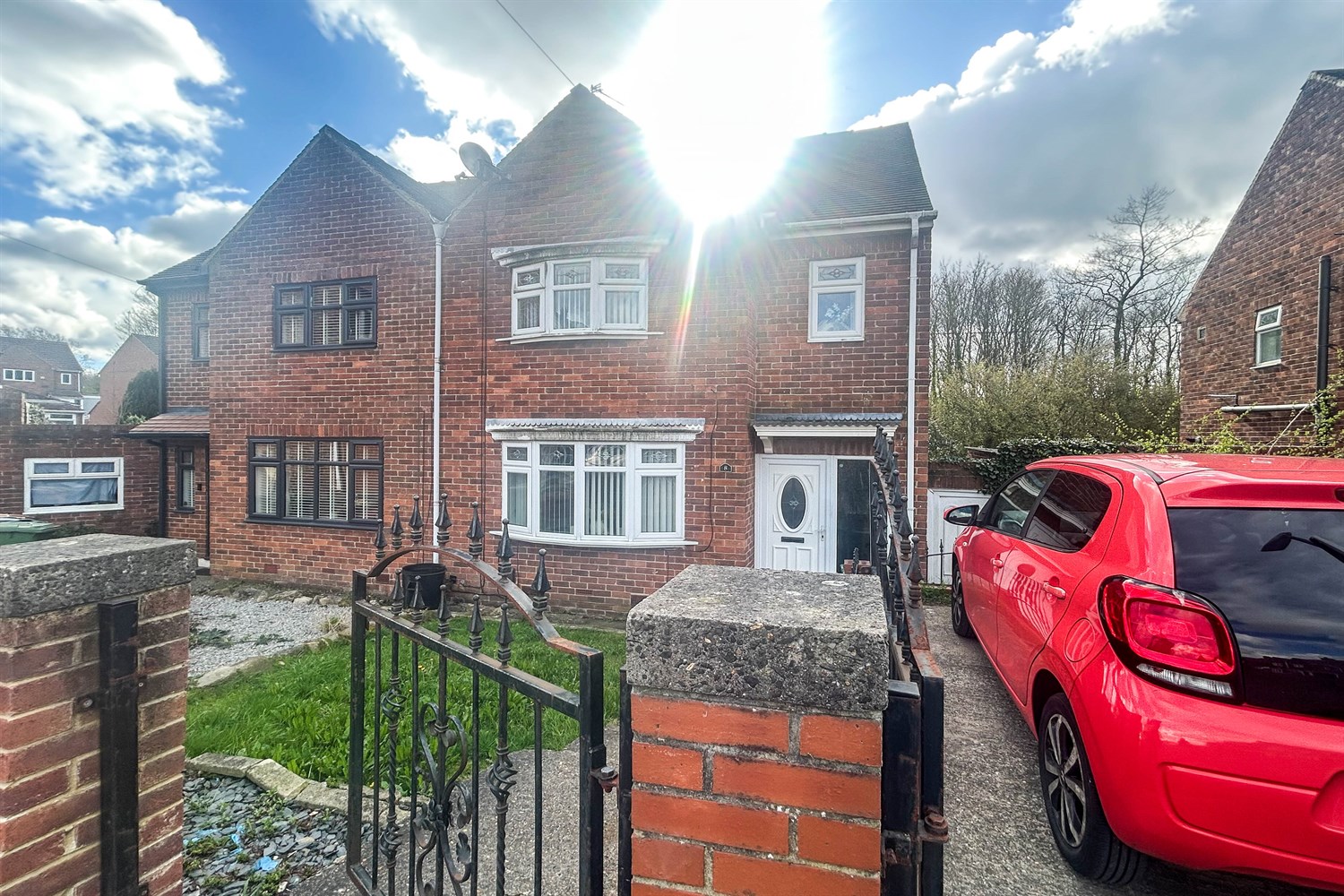 2 Bed Semi-Detached House For Sale In Evesham, South Hylton, SR4