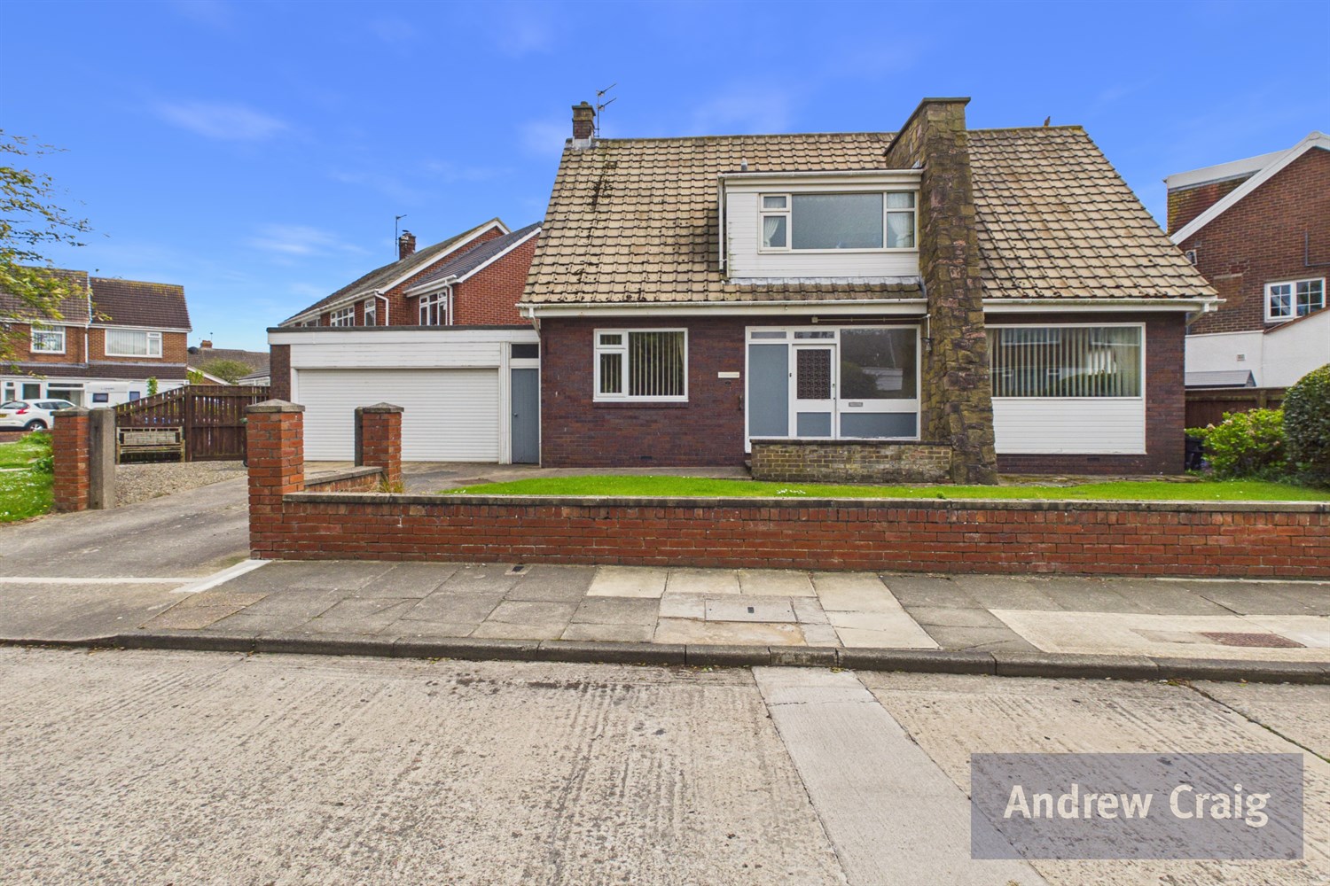 3 Bed Detached House For Sale In Lonsdale Avenue, South Bents, SR6