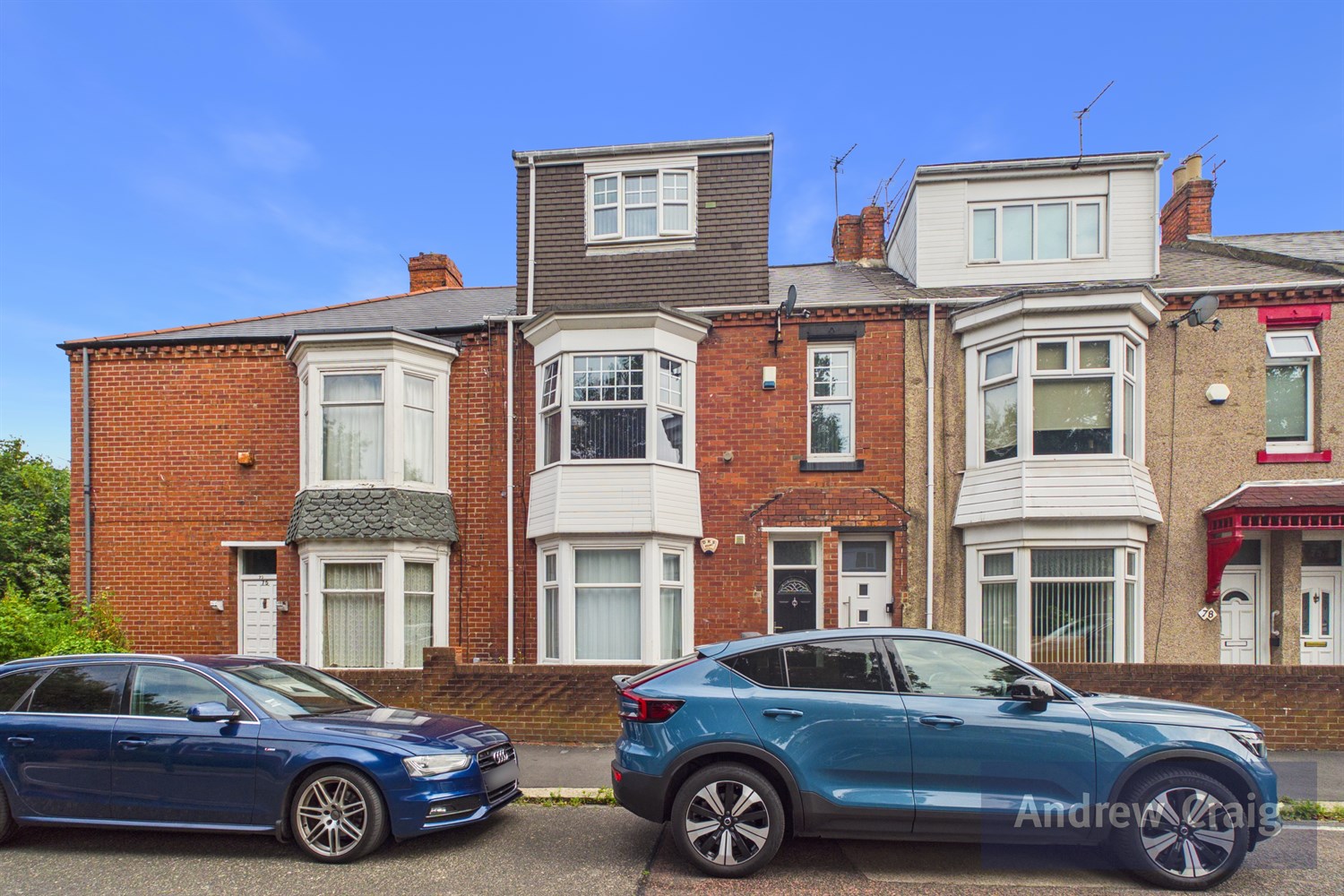 Beautifully Presented Four Bedroom Maisonette