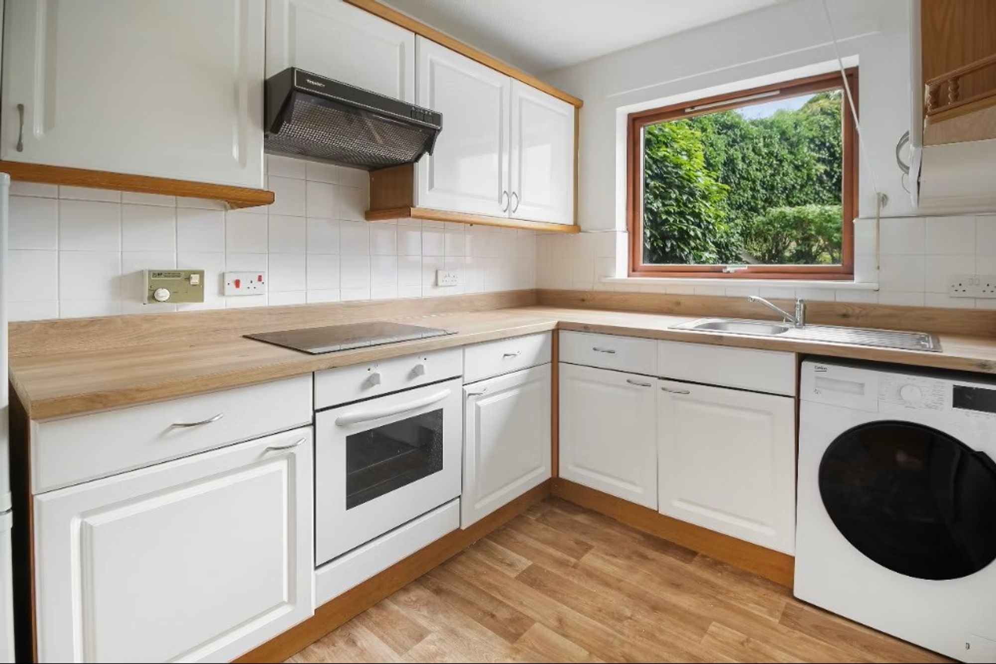 2 bed flat for sale in St. Marys Court, Dunblane, FK15  - Property Image 3