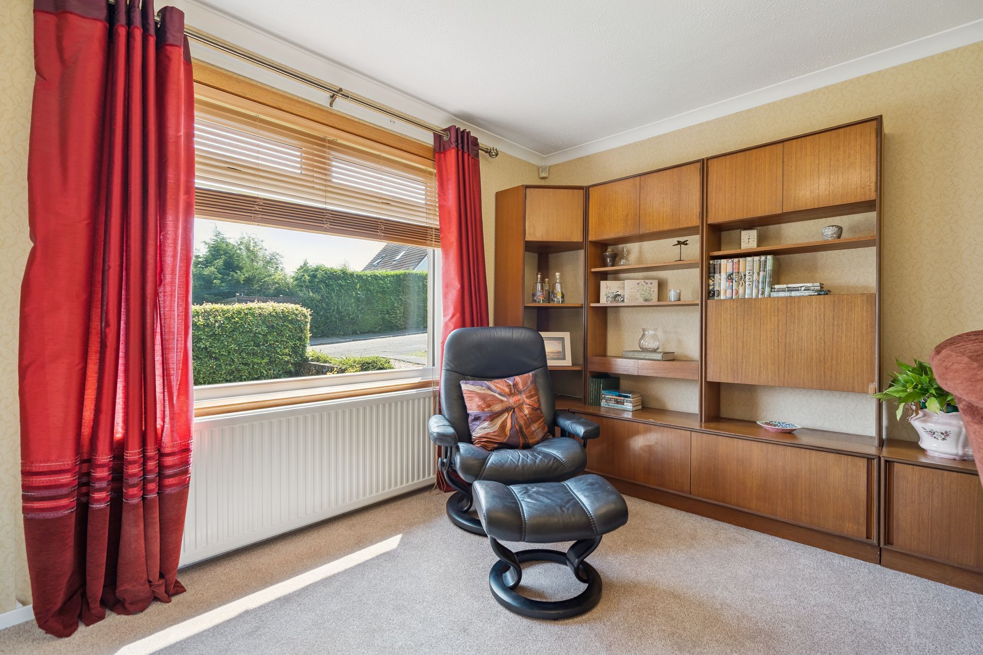 2 bed detached bungalow for sale in Beech Court, Doune, FK16  - Property Image 6