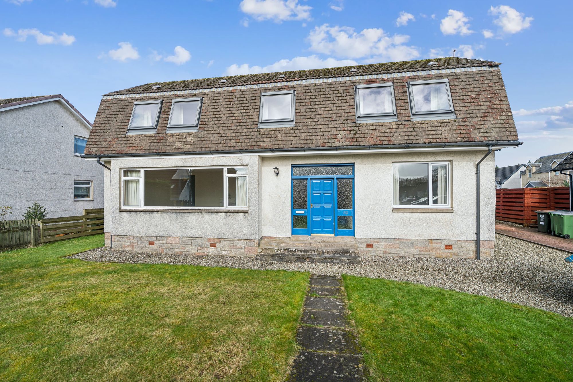 5 bed detached house for sale in Greenhaugh Court, Braco, FK15 - Property Image 1