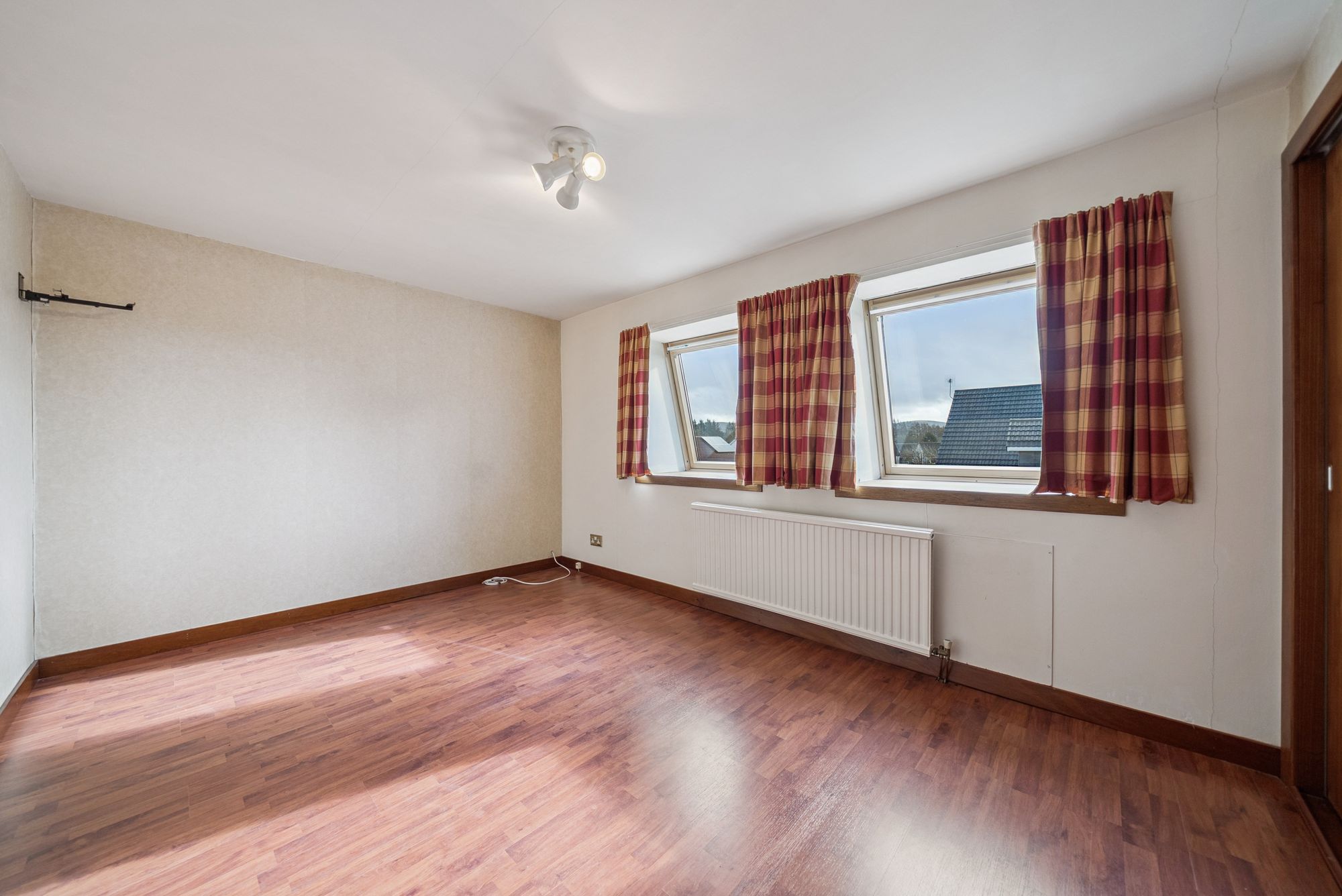 5 bed detached house for sale in Greenhaugh Court, Braco, FK15  - Property Image 10