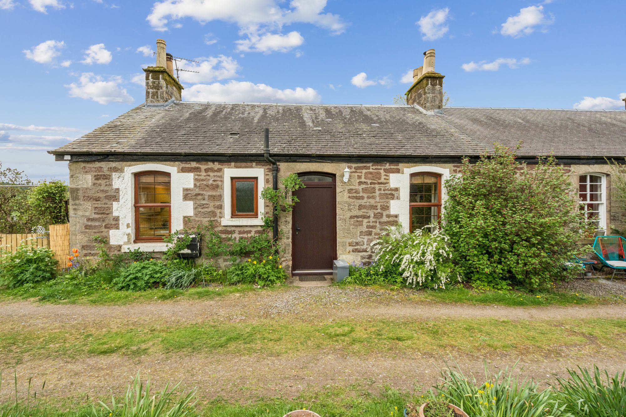2 bed terraced cottage for sale in The Square, Ashfield, FK15 - Property Image 1