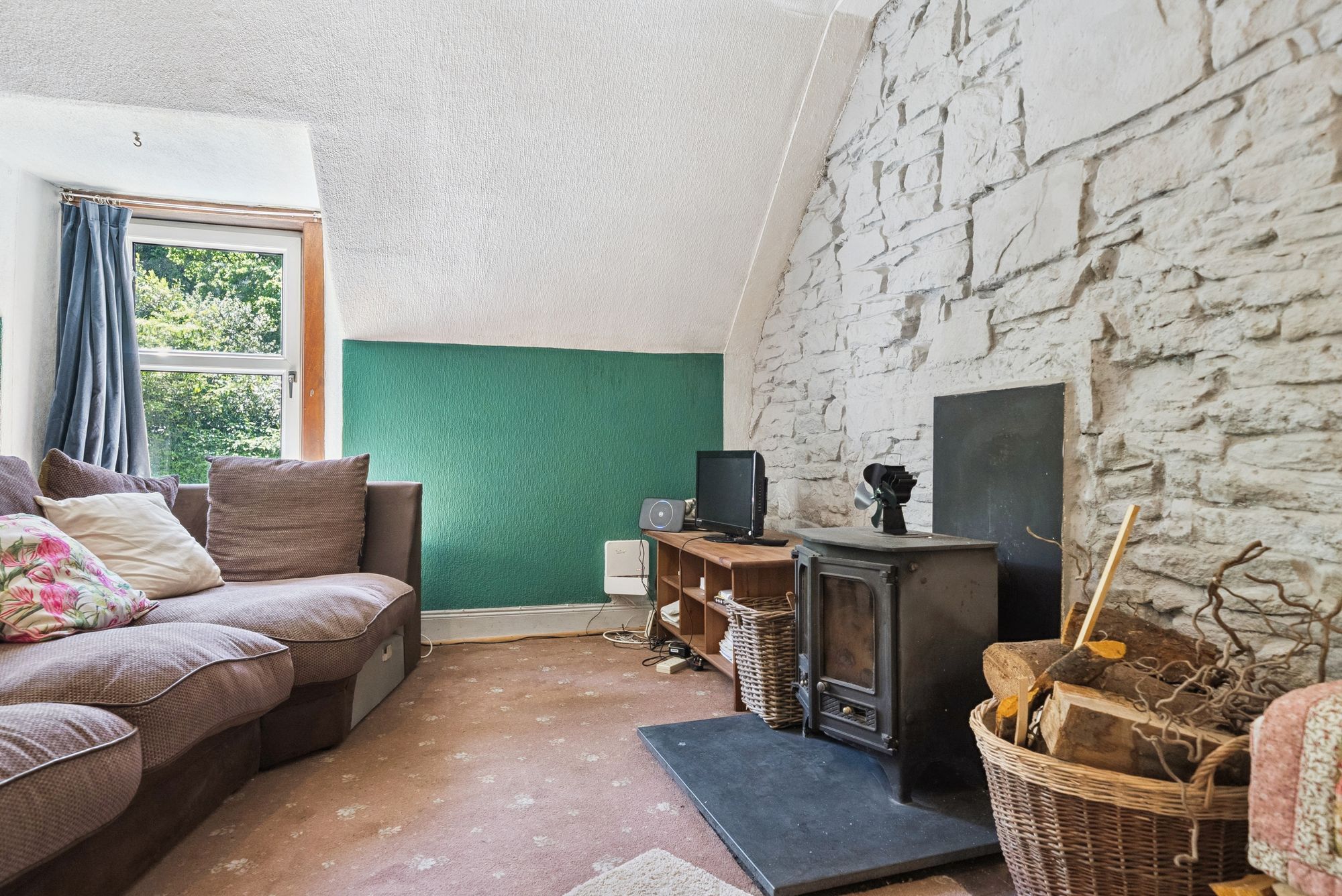 2 bed flat for sale in Port Of Menteith, Lynhurst, FK8 - Property Image 2