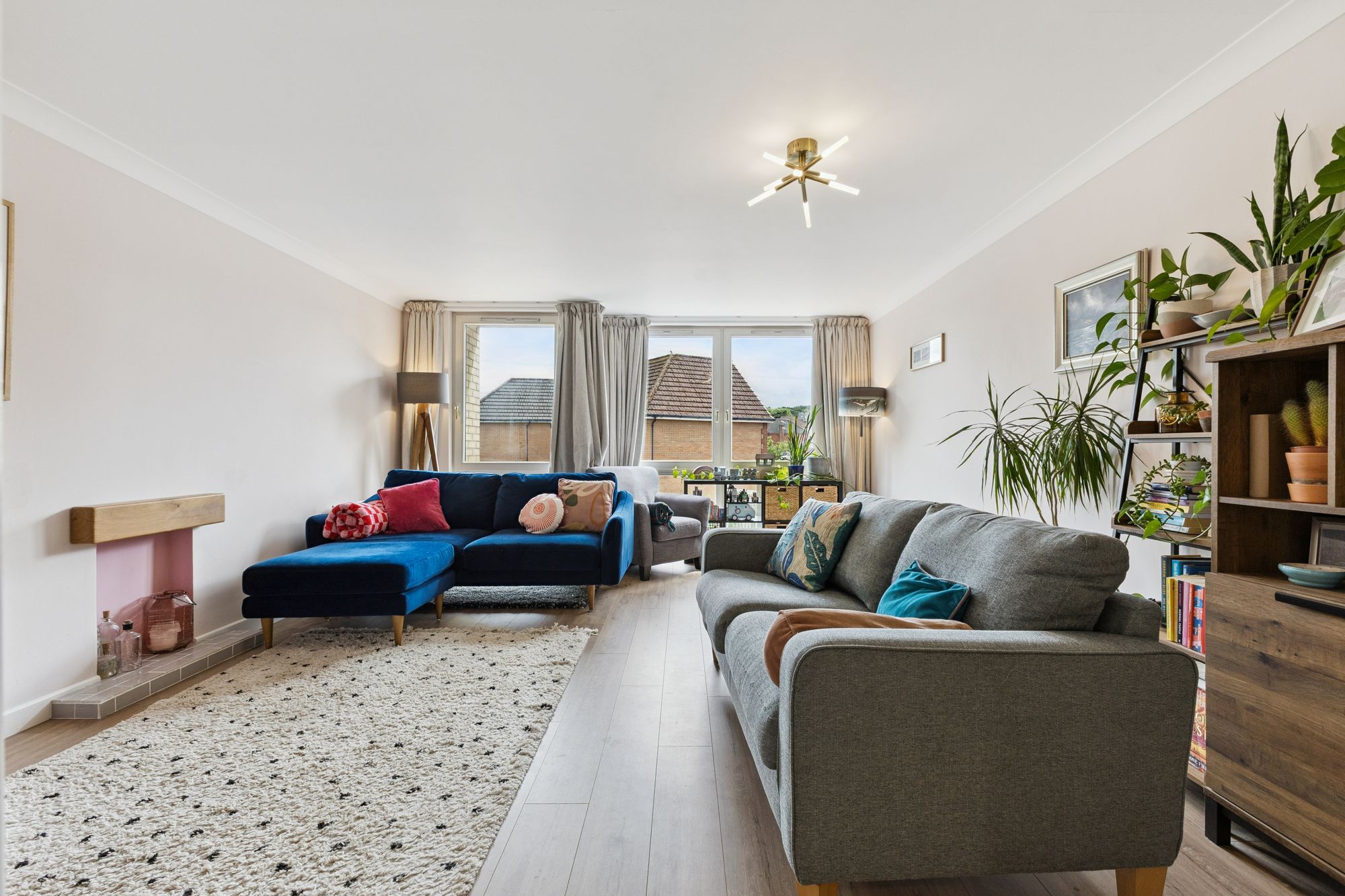 4 bed end of terrace house for sale in Hayford Mills, Cambusbarron, FK7  - Property Image 2