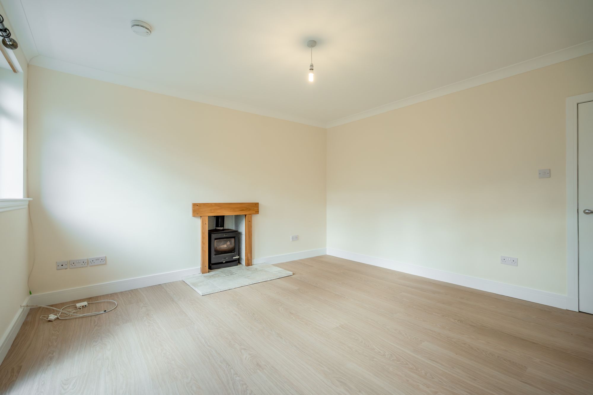 2 bed detached cottage for sale in Glen Road, Dunblane, FK15 4