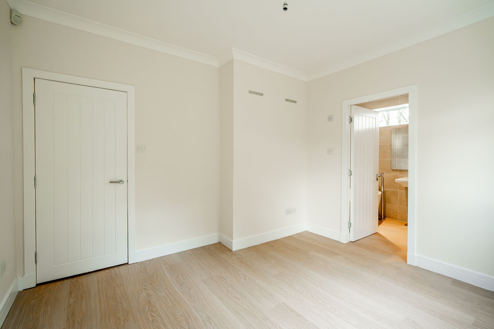 2 bed detached cottage for sale in Glen Road, Dunblane, FK15 10