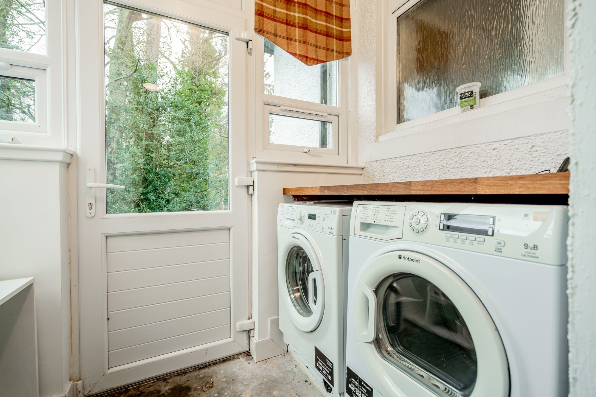 2 bed detached cottage for sale in Glen Road, Dunblane, FK15 12