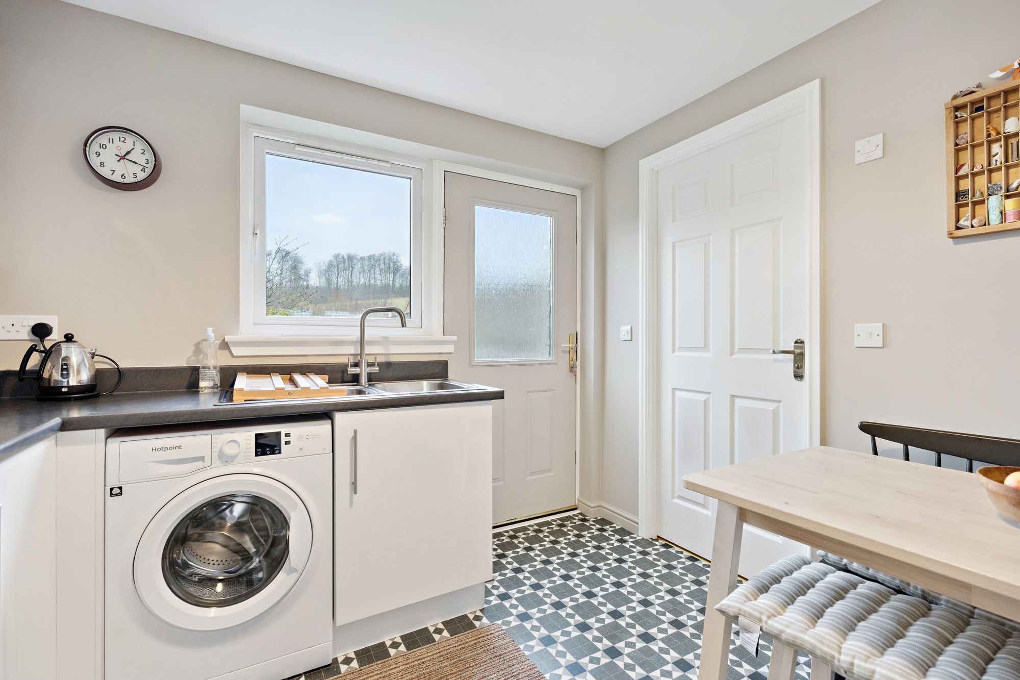 2 bed mid-terraced house for sale in Station Wynd, Doune, FK16 7