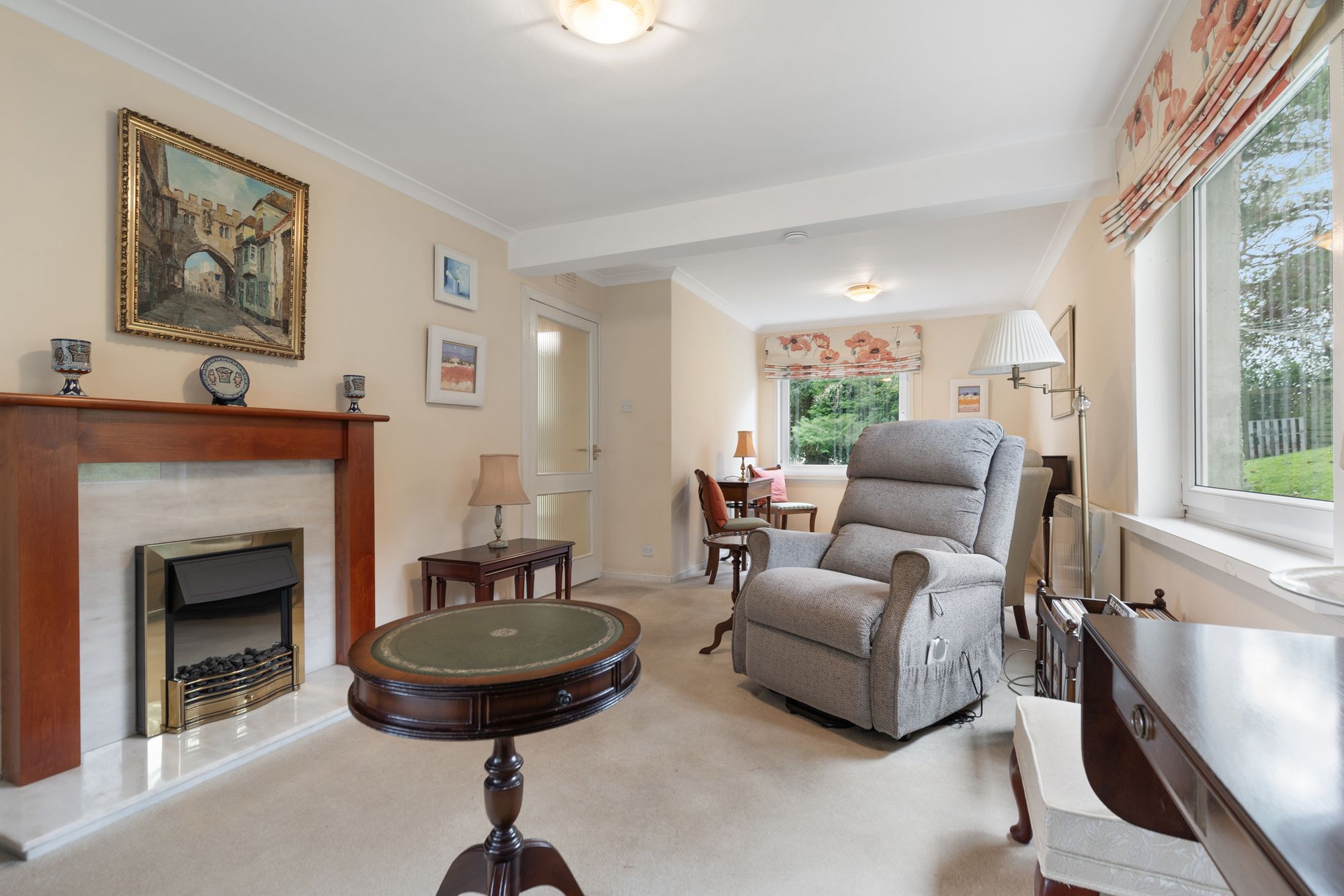 2 bed flat for sale in Buccleuch Court, Dunblane, FK15  - Property Image 5