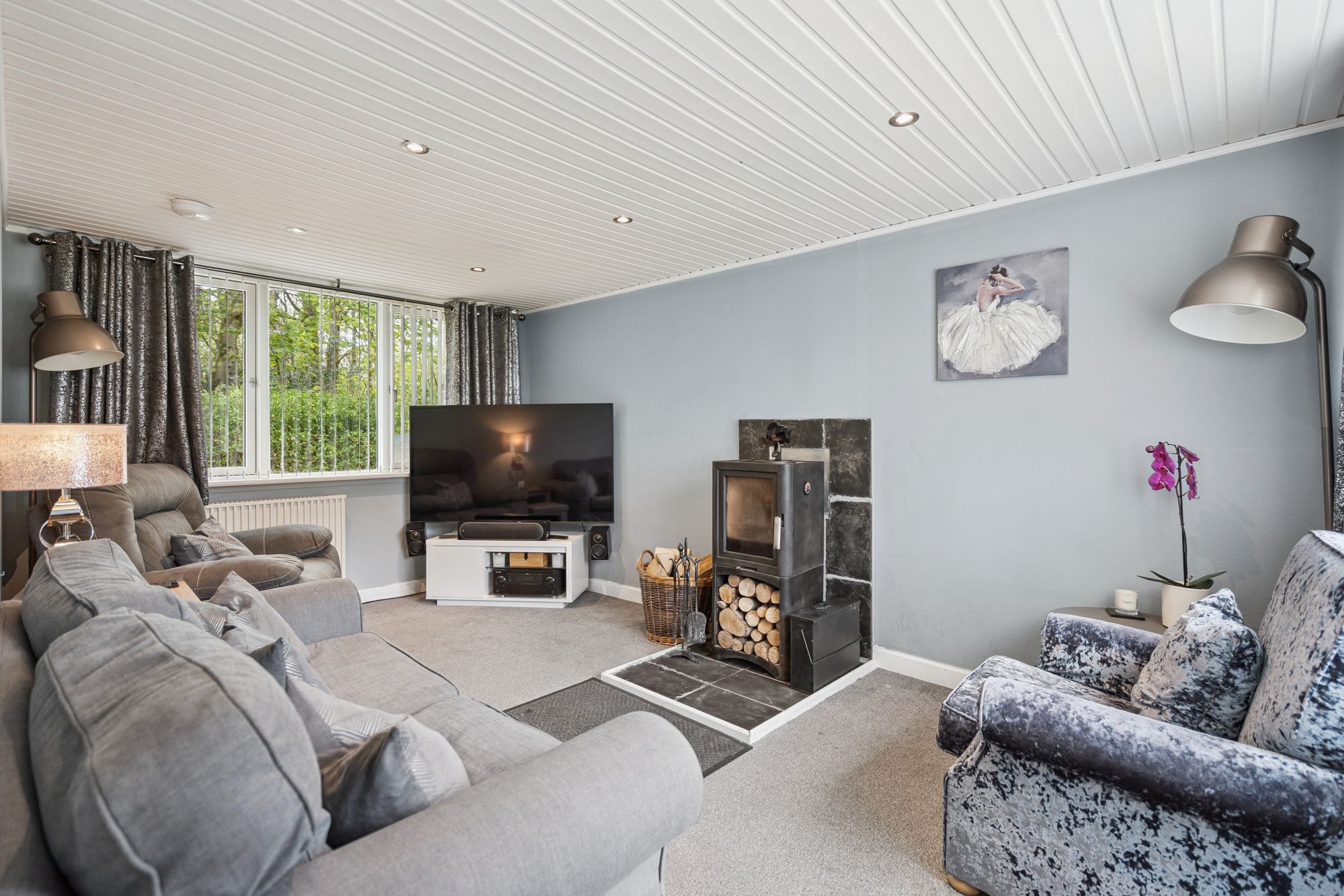 2 bed chalet for sale in Killin, FK21 - Property Image 2