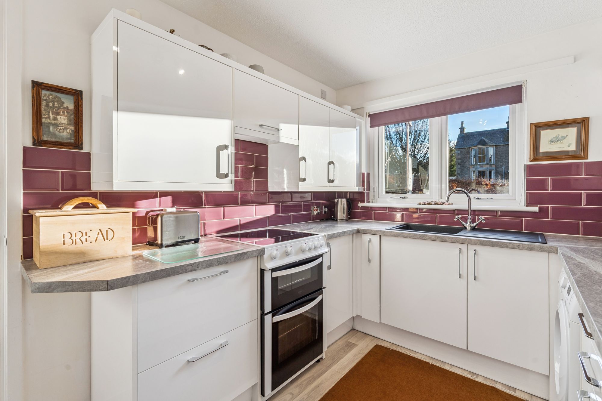 2 bed flat for sale in Holmehill Court, Dunblane, FK15  - Property Image 3