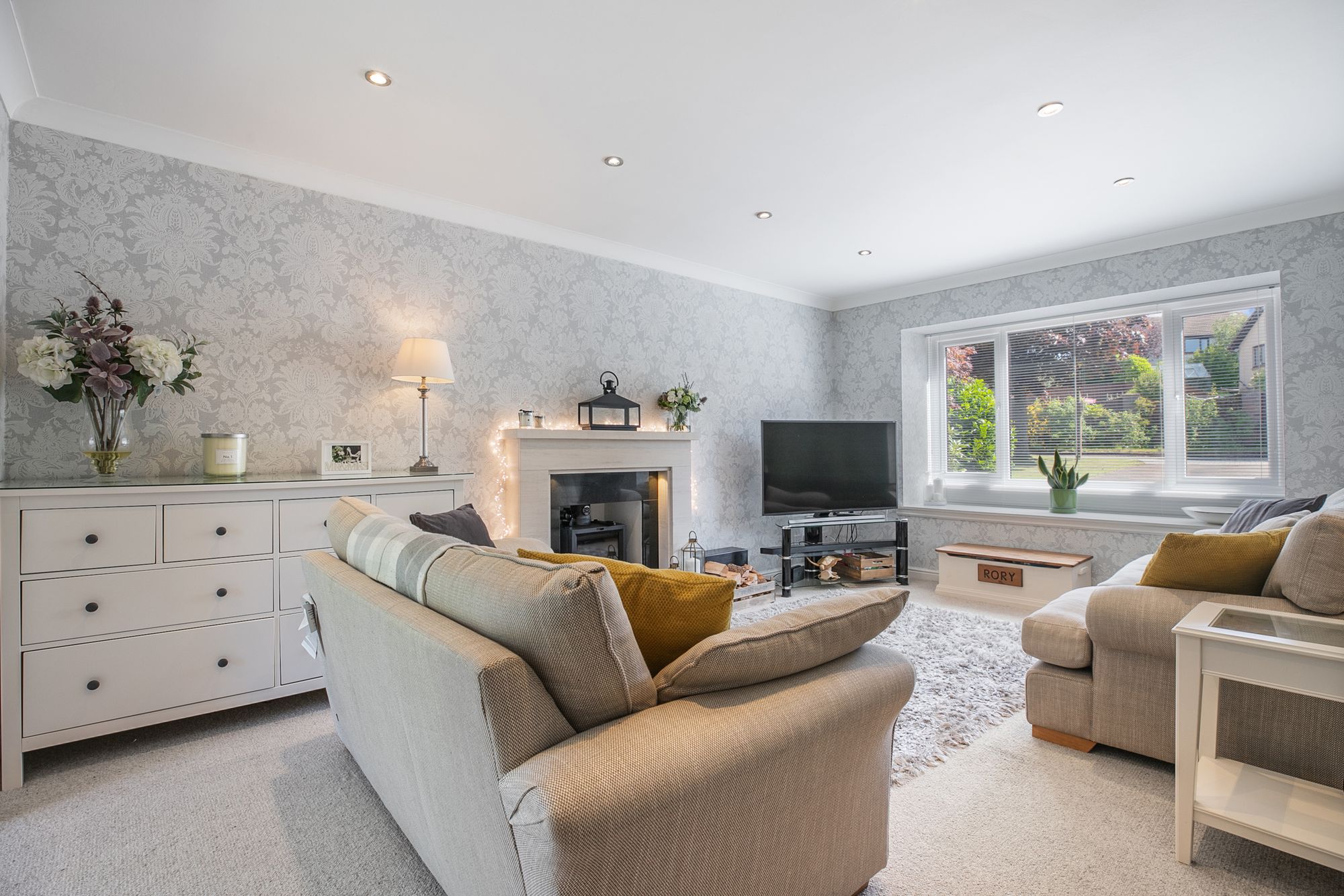 5 bed detached house for sale in Menteith View, Dunblane, FK15 - Property Image 3