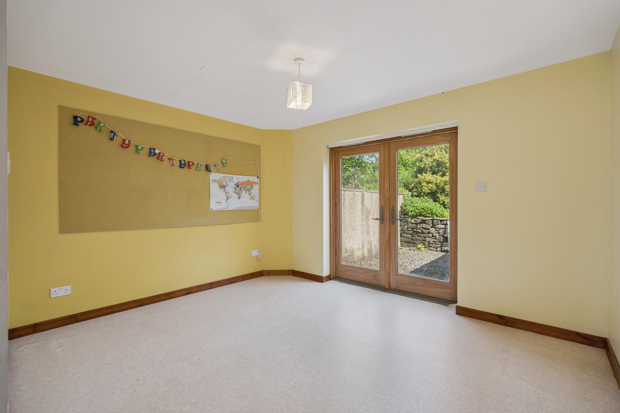5 bed detached house for sale in Main Street, Kinbuck, FK15 - Property Image 8