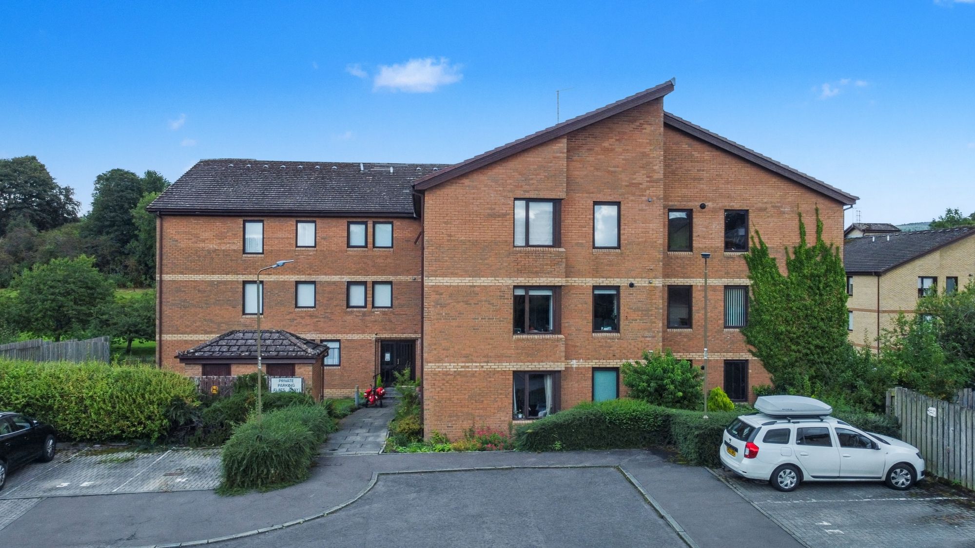 2 bed flat for sale in Springbank Gardens, Dunblane, FK15 - Property Image 1