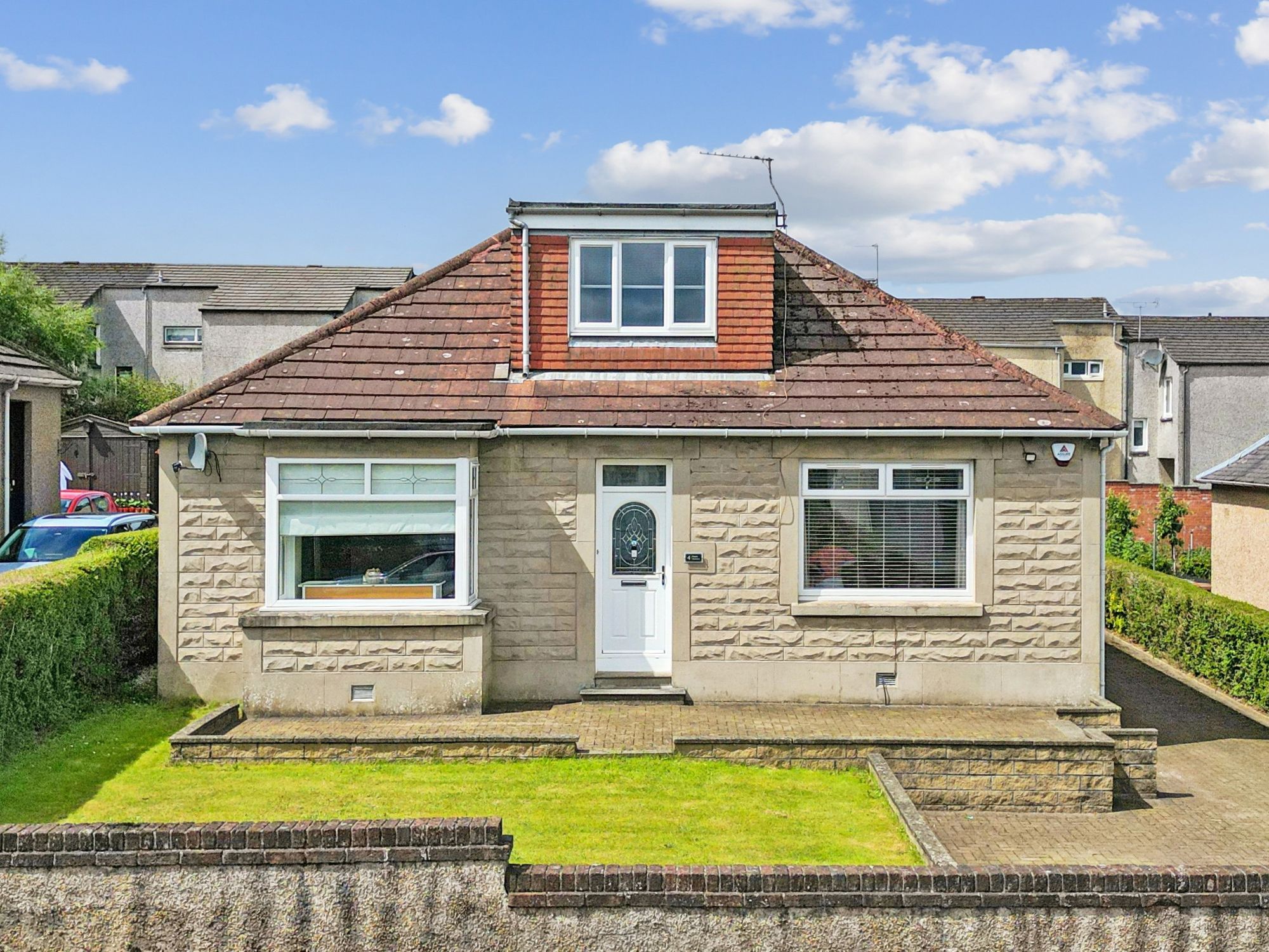 4 bed detached house for sale in Paris Avenue, Denny, FK6 - Property Image 1
