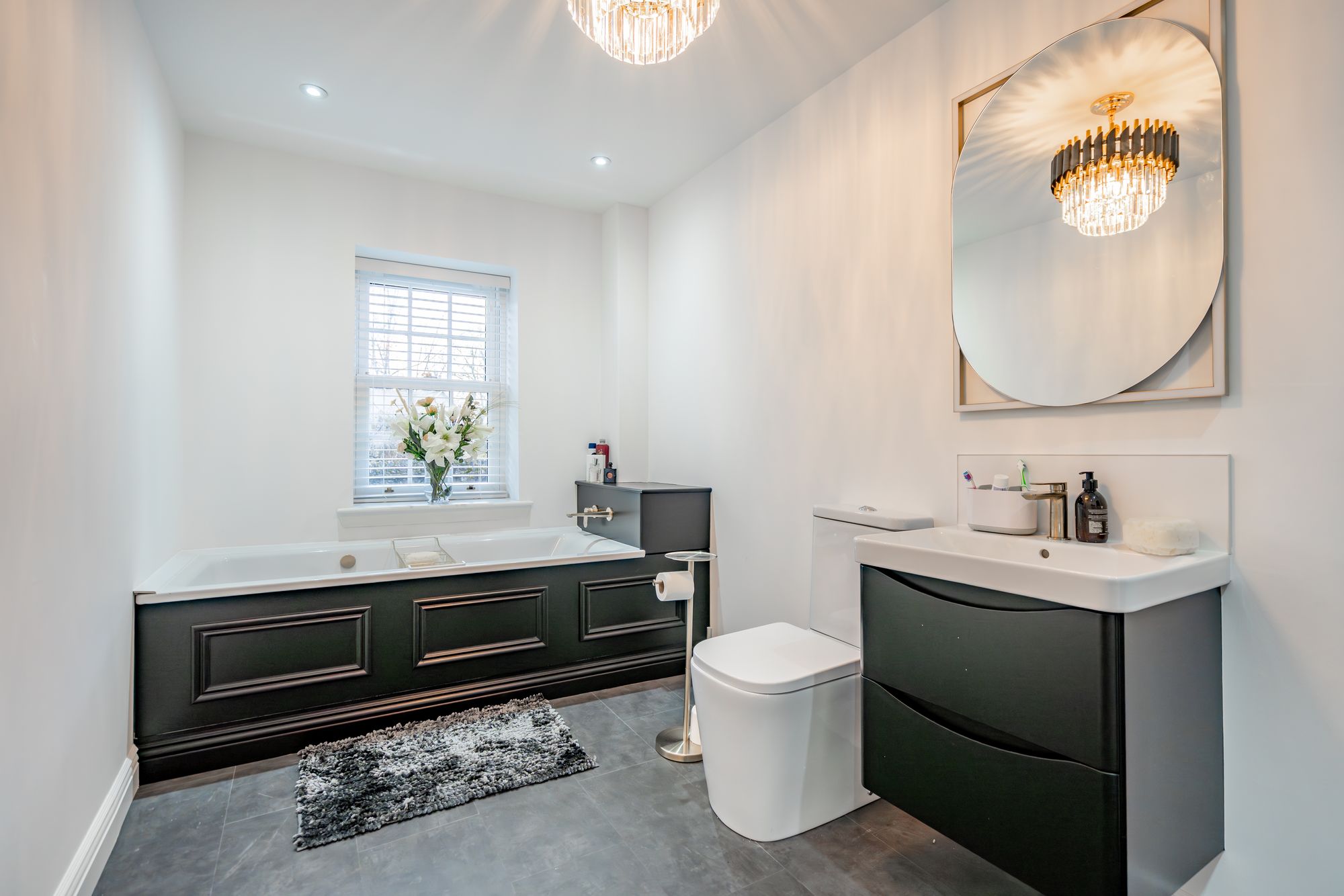 5 bed end of terrace house for sale in Bridge Street, Callander, FK17 11