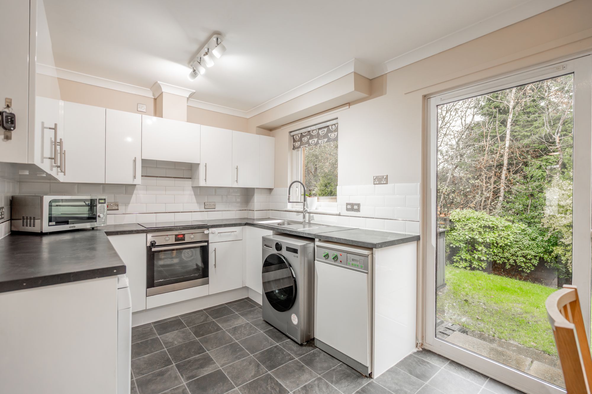 2 bed semi-detached house for sale in Millhill View, Greenloaning, FK15  - Property Image 2
