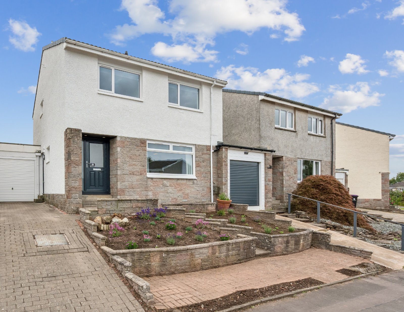 4 bed link detached house for sale in Braemar Avenue, Dunblane, FK15