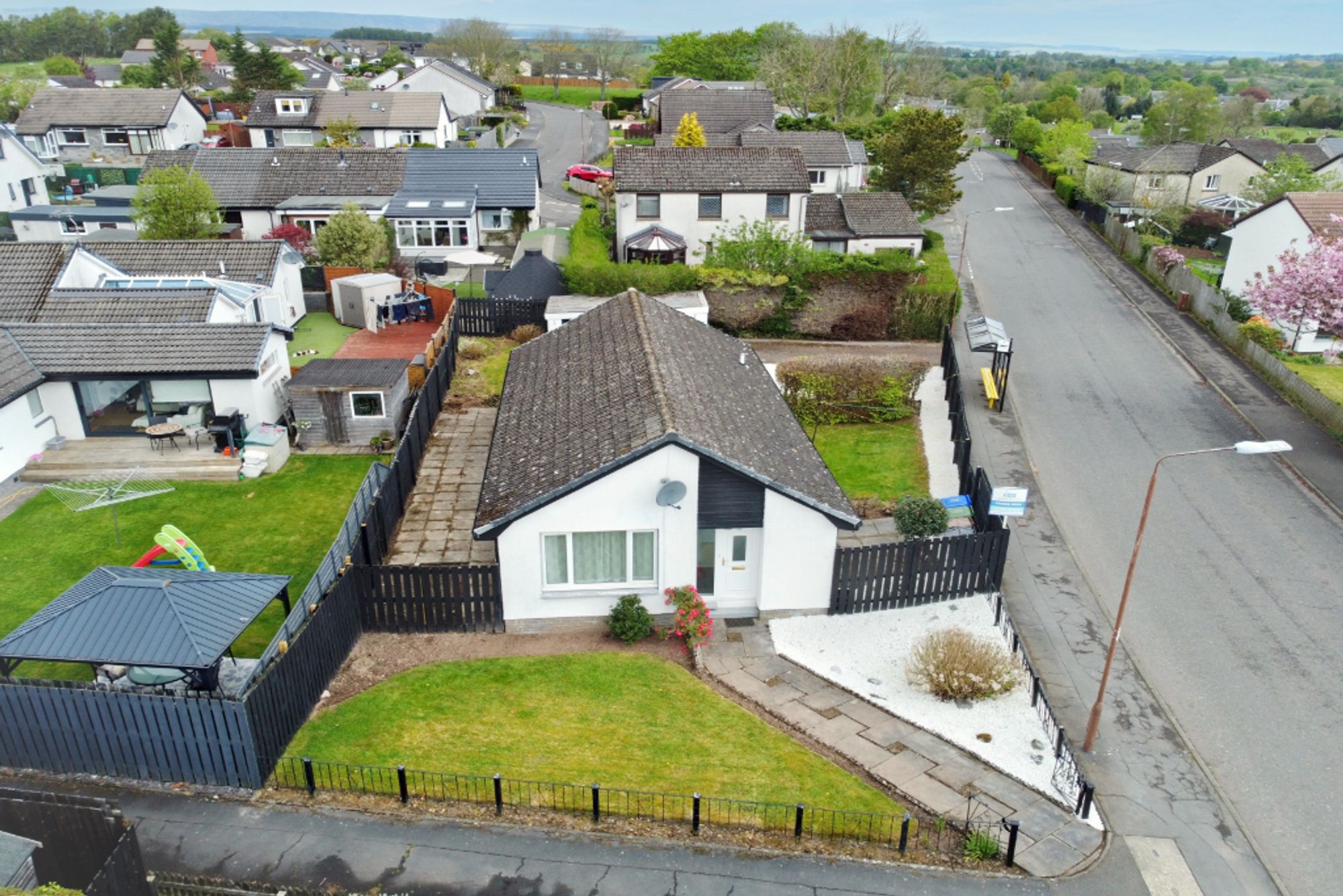 3 bed detached bungalow for sale in Wallace Road, Dunblane, FK15 17