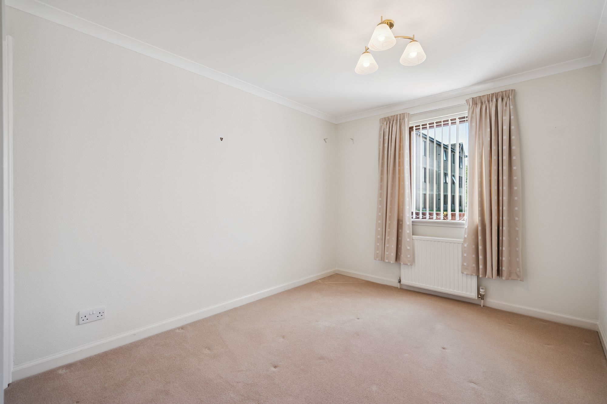 2 bed flat for sale in Springbank Gardens, Dunblane, FK15 - Property Image 9