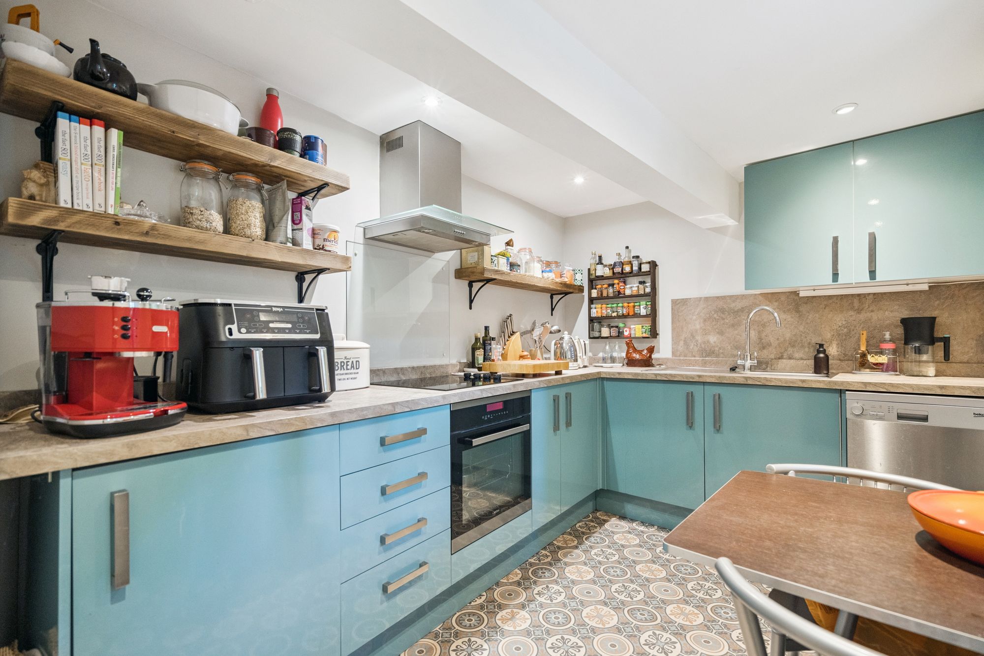2 bed flat for sale in High Street, Dunblane, FK15  - Property Image 3