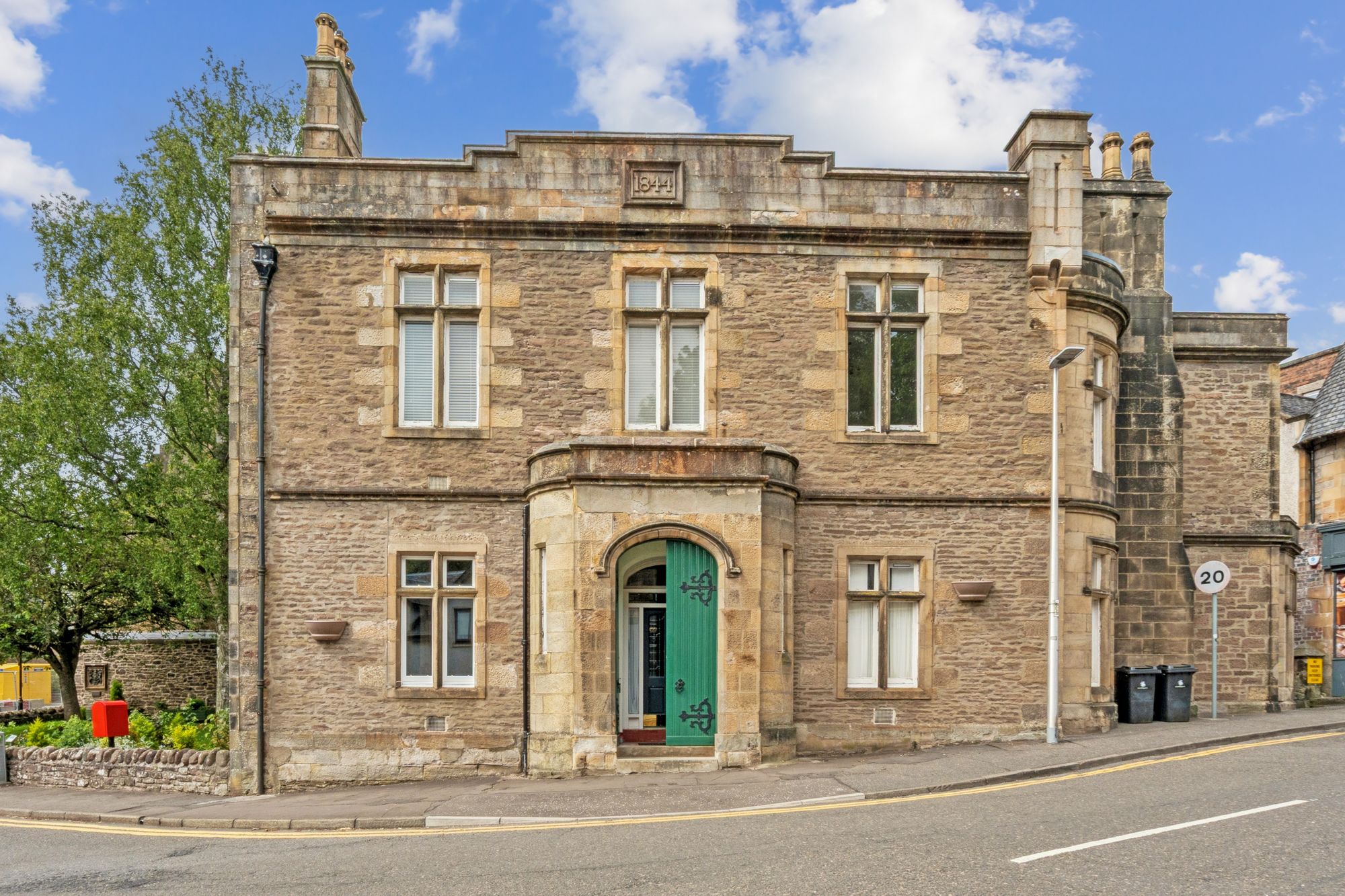 2 bed flat for sale in High Street, Dunblane, FK15  - Property Image 1