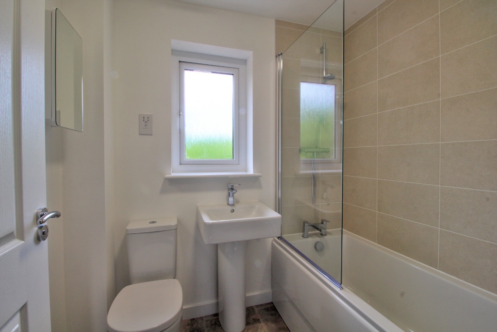 3 bed end of terrace house to rent in Young Road, Victoria Park, Dunblane, Dunblane, FK15 0FT 6