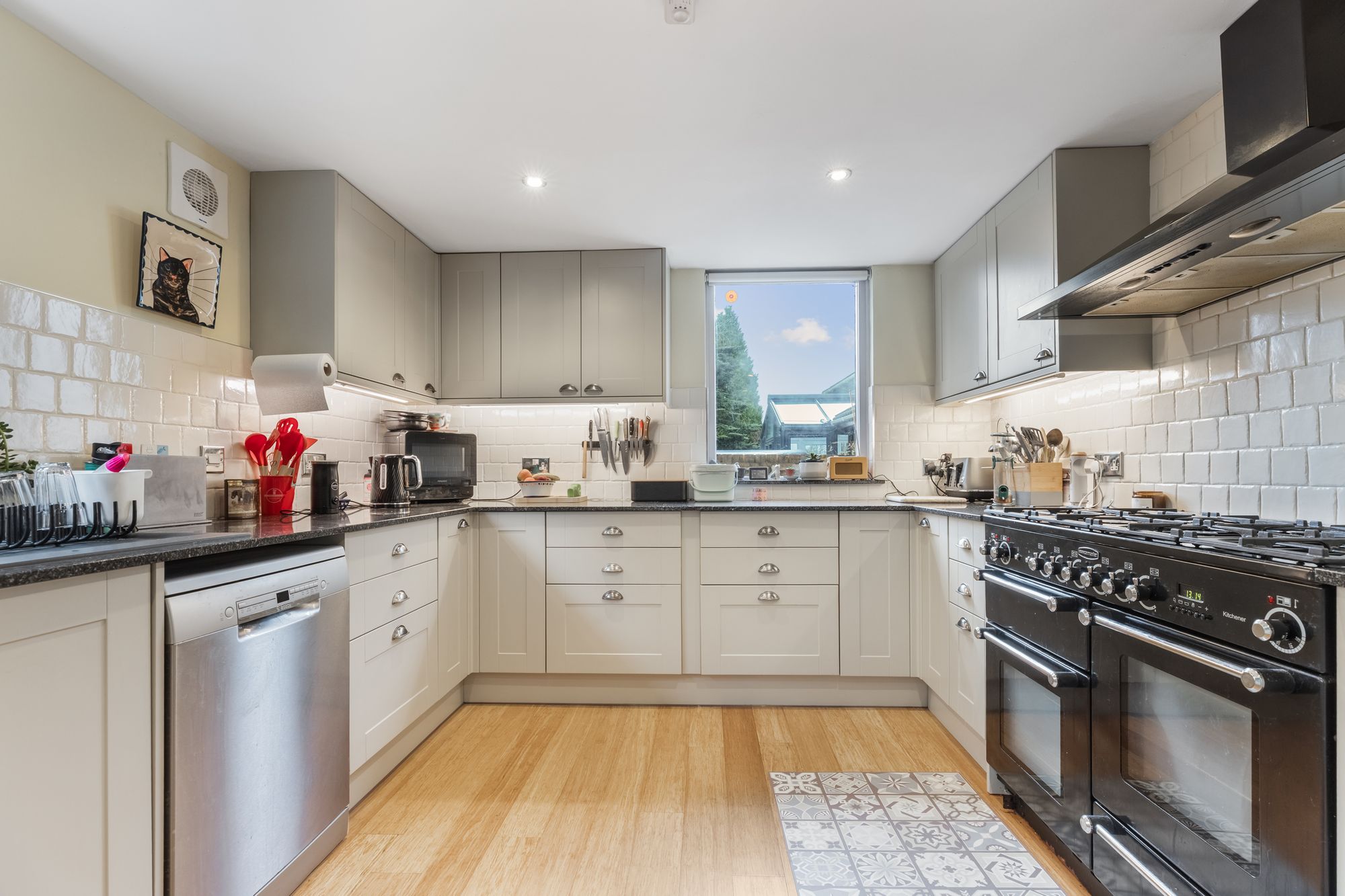 3 bed detached house for sale in Castle Grove, Callander, FK17  - Property Image 3