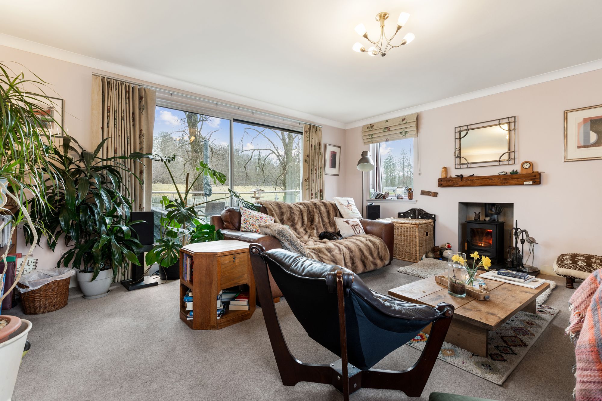 3 bed detached house for sale in Castle Grove, Callander, FK17  - Property Image 2