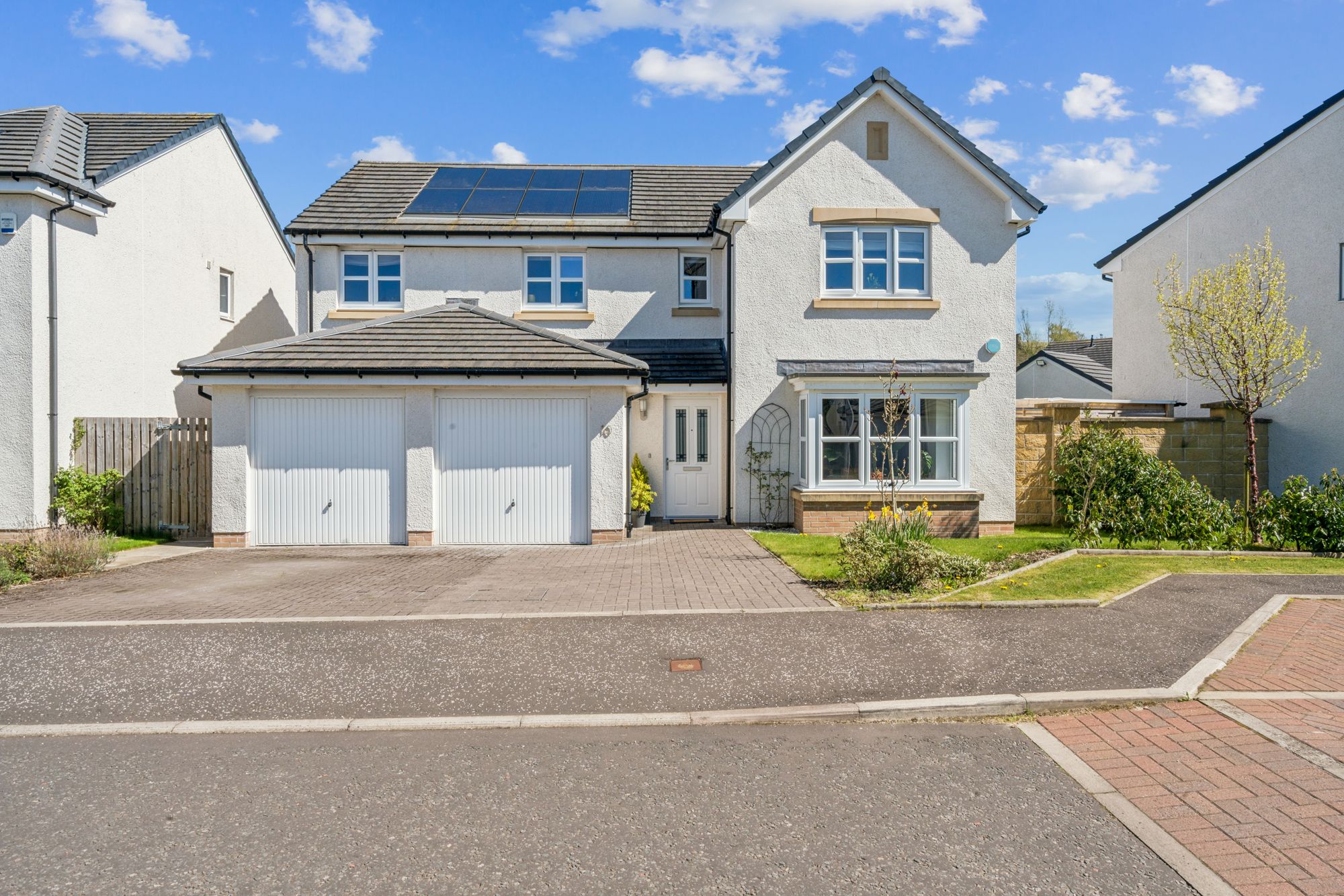 5 bed detached house for sale in Young Road, Dunblane, FK15 - Property Image 1