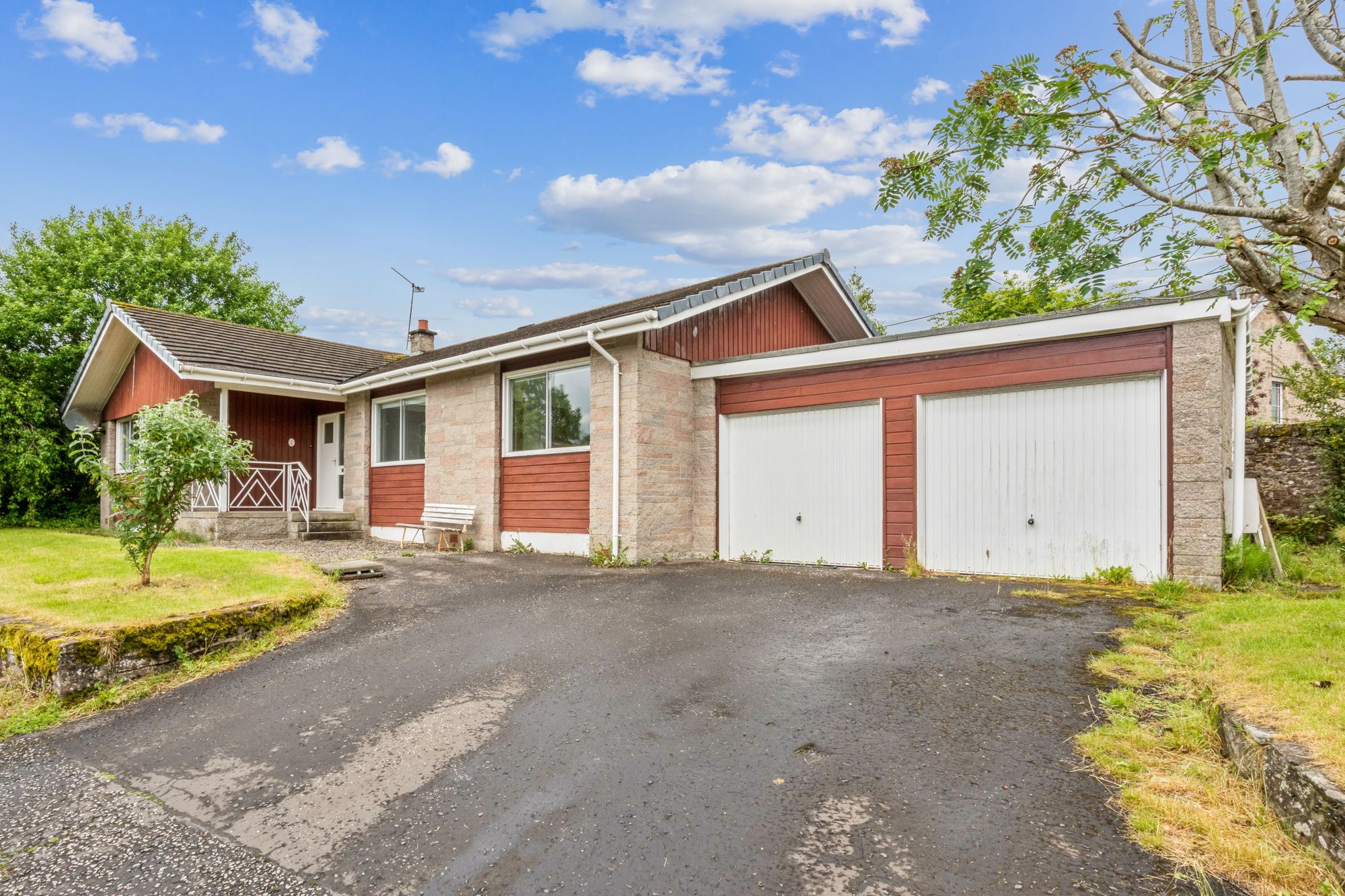 3 bed detached bungalow for sale in Anderson Court, Dunblane, FK15 - Property Image 1