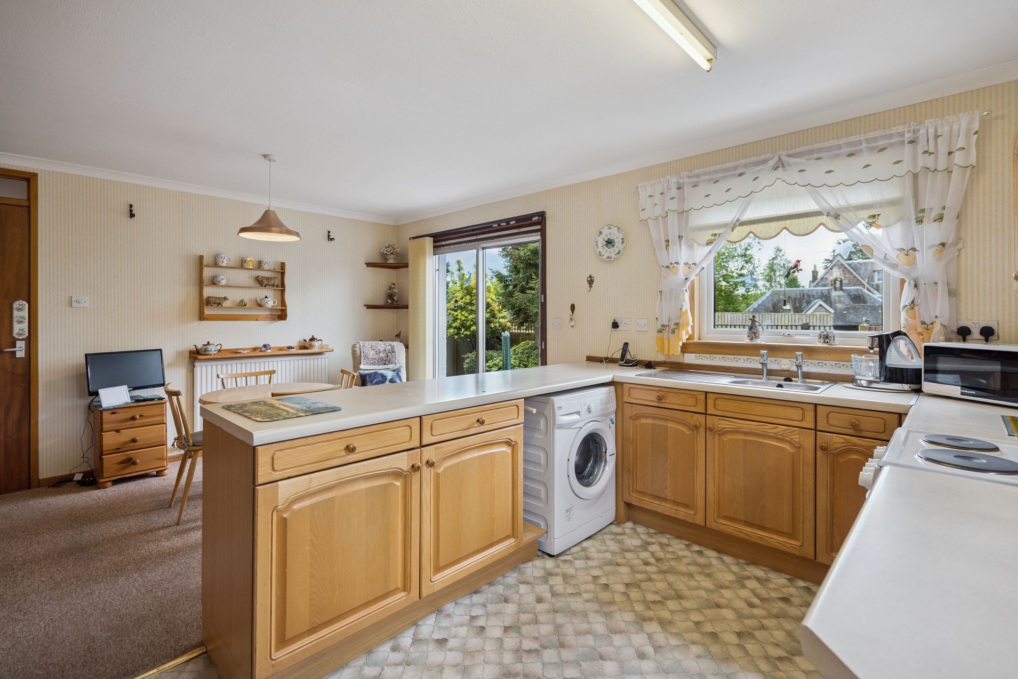 3 bed detached bungalow for sale in Livingstone Avenue, Callander, FK17 - Property Image 6