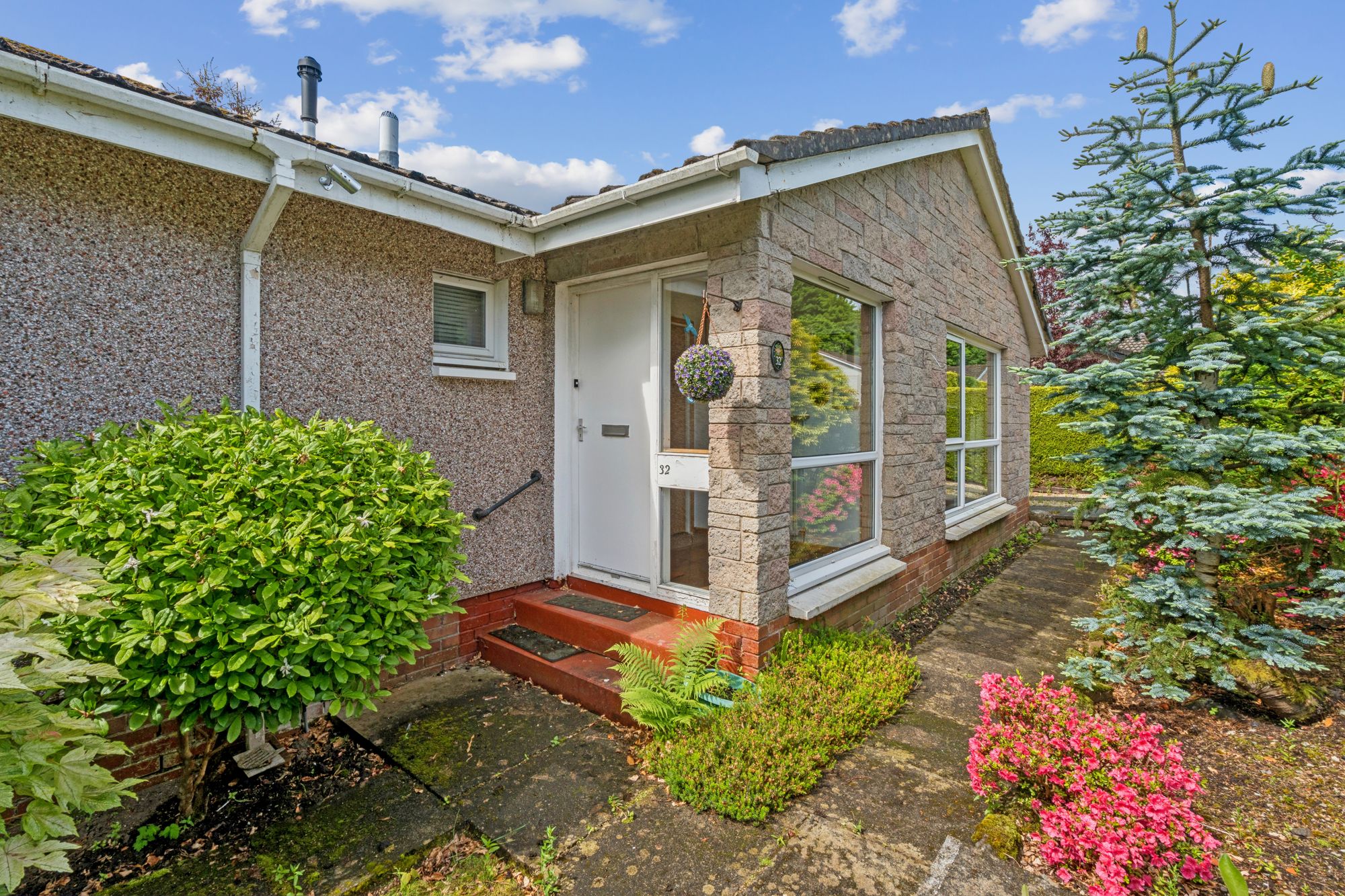 3 bed detached bungalow for sale in Livingstone Avenue, Callander, FK17