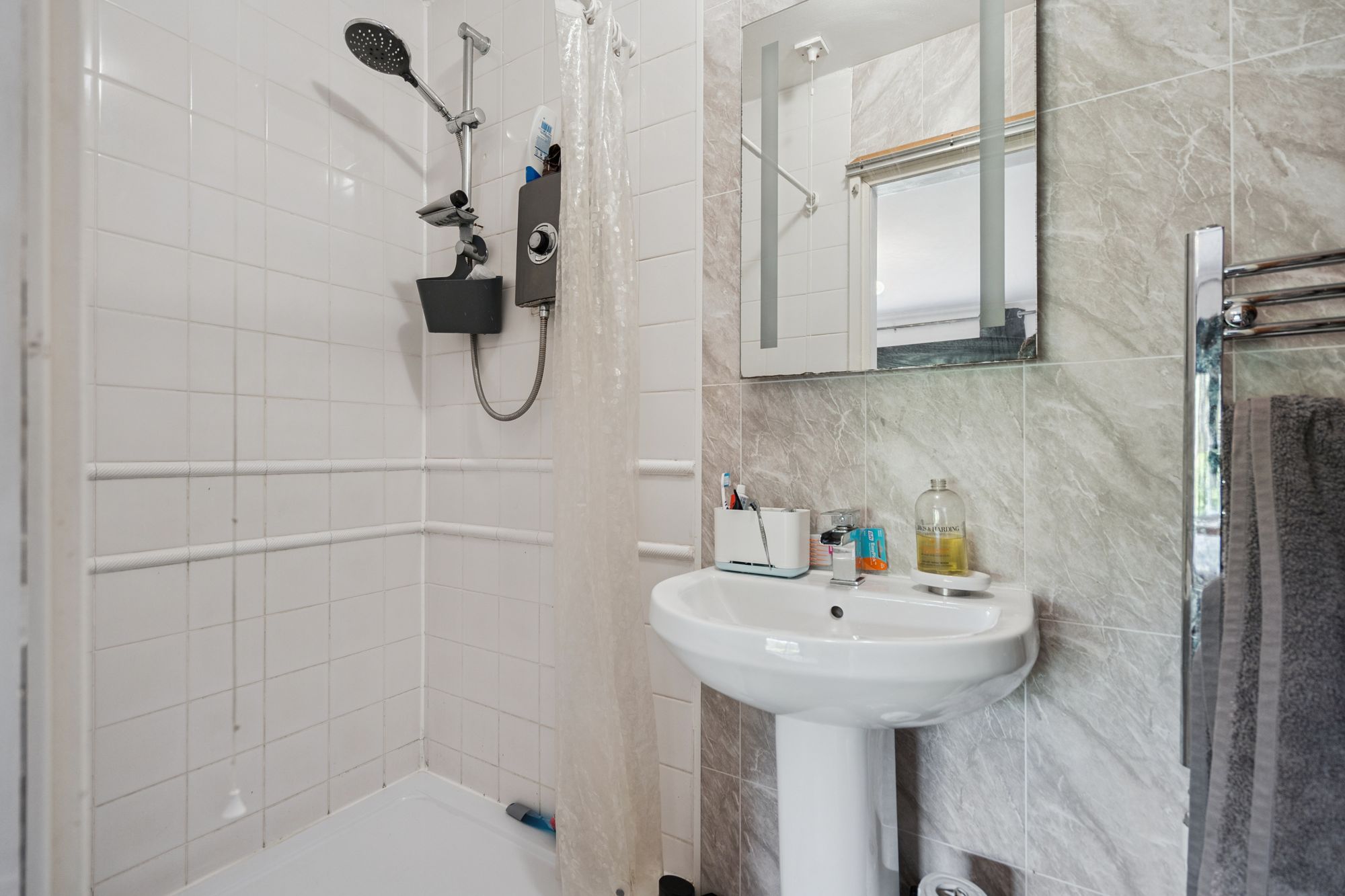 4 bed detached bungalow for sale in Tulipan Crescent, Callander, FK17  - Property Image 15
