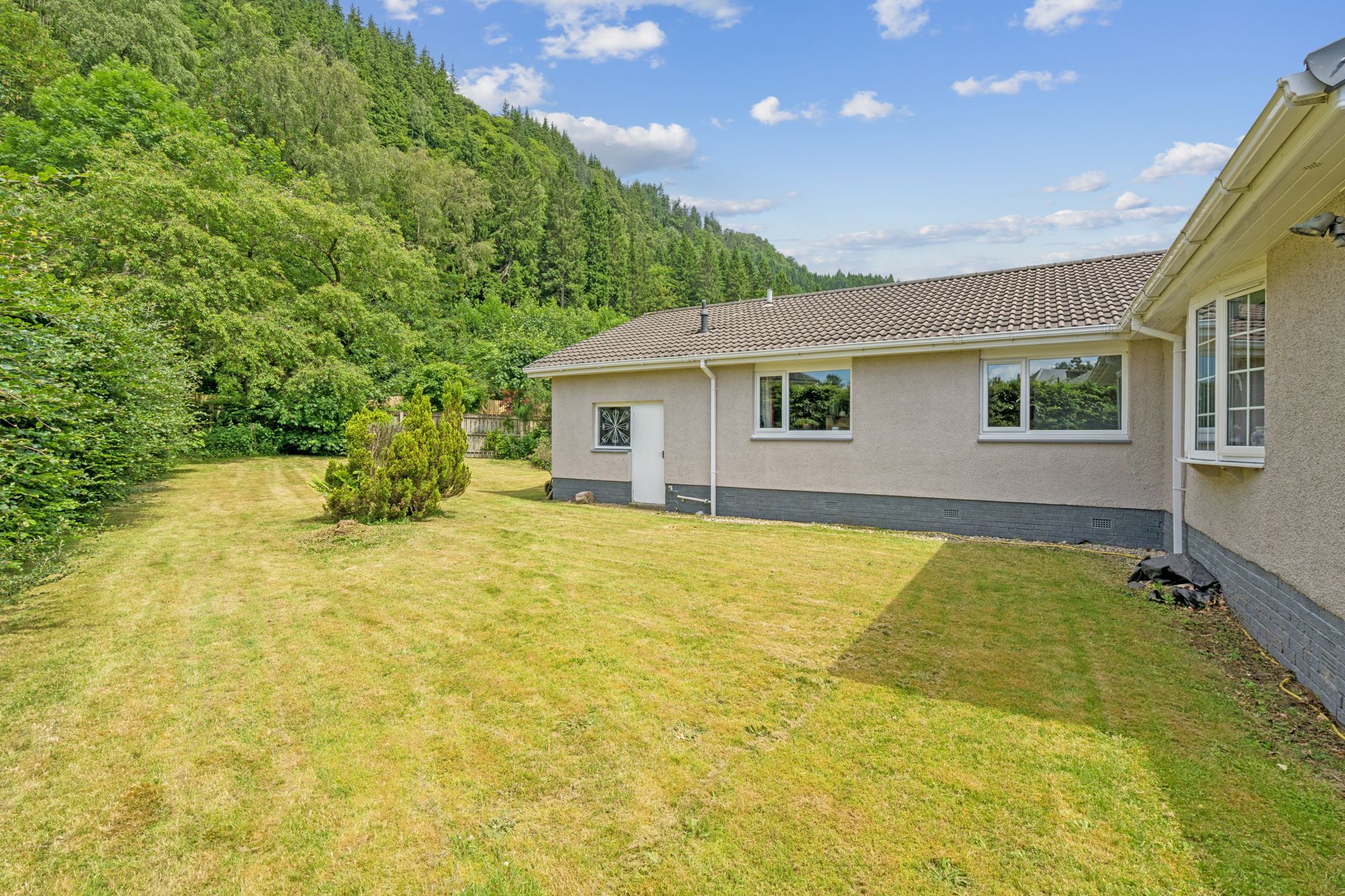 4 bed detached bungalow for sale in Tulipan Crescent, Callander, FK17  - Property Image 21
