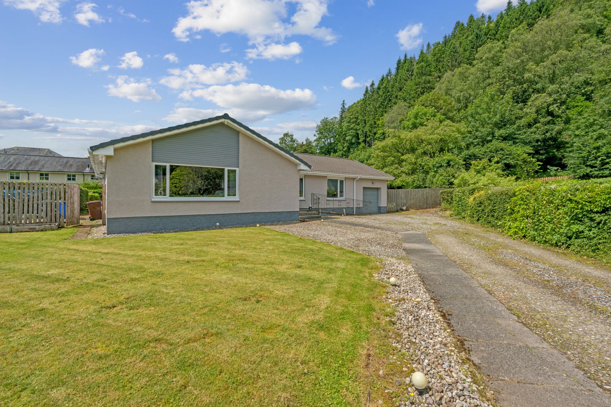 4 bed detached bungalow for sale in Tulipan Crescent, Callander, FK17  - Property Image 25