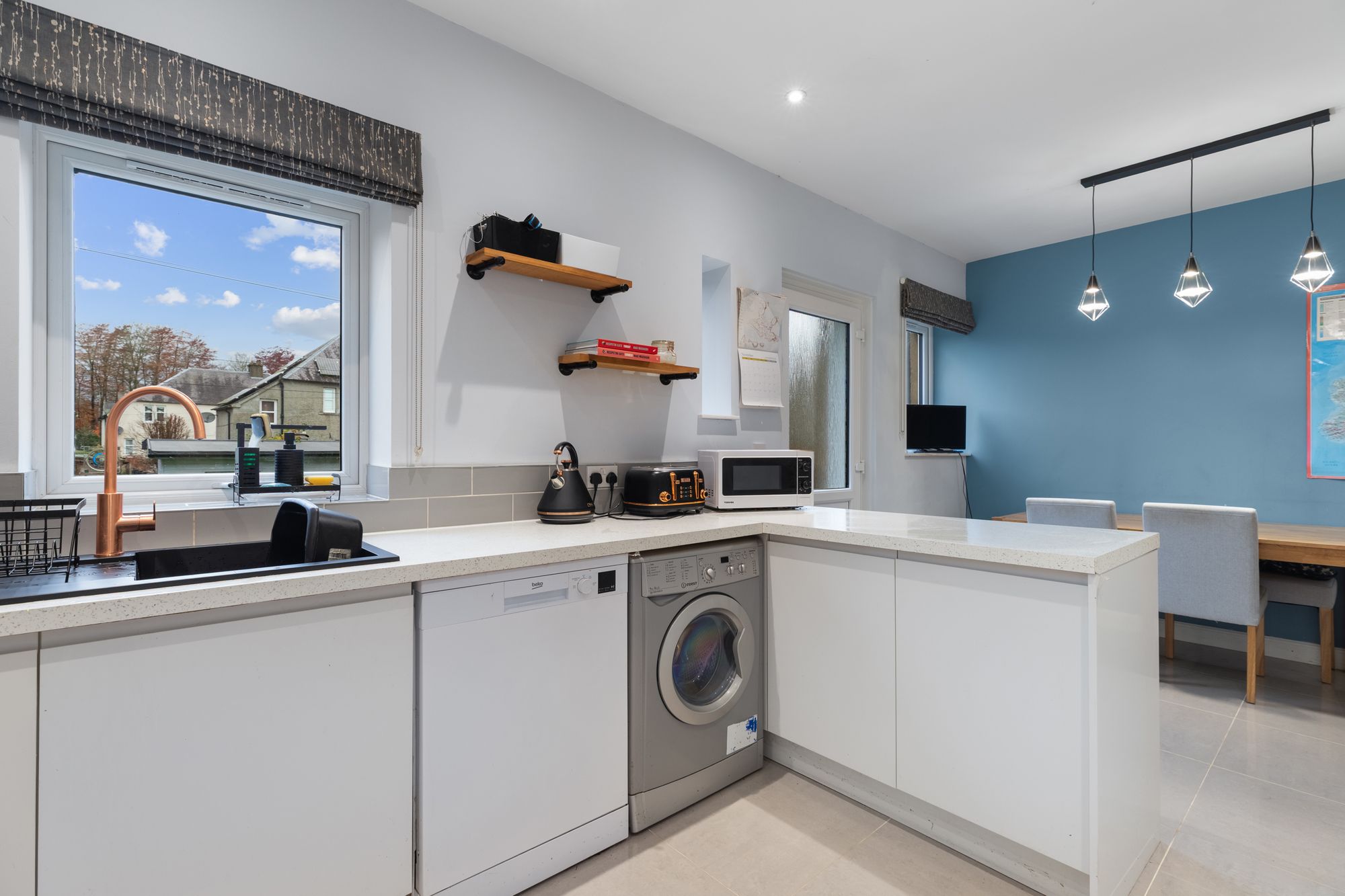 4 bed mid-terraced house for sale in Camp Place, Callander, FK17 5