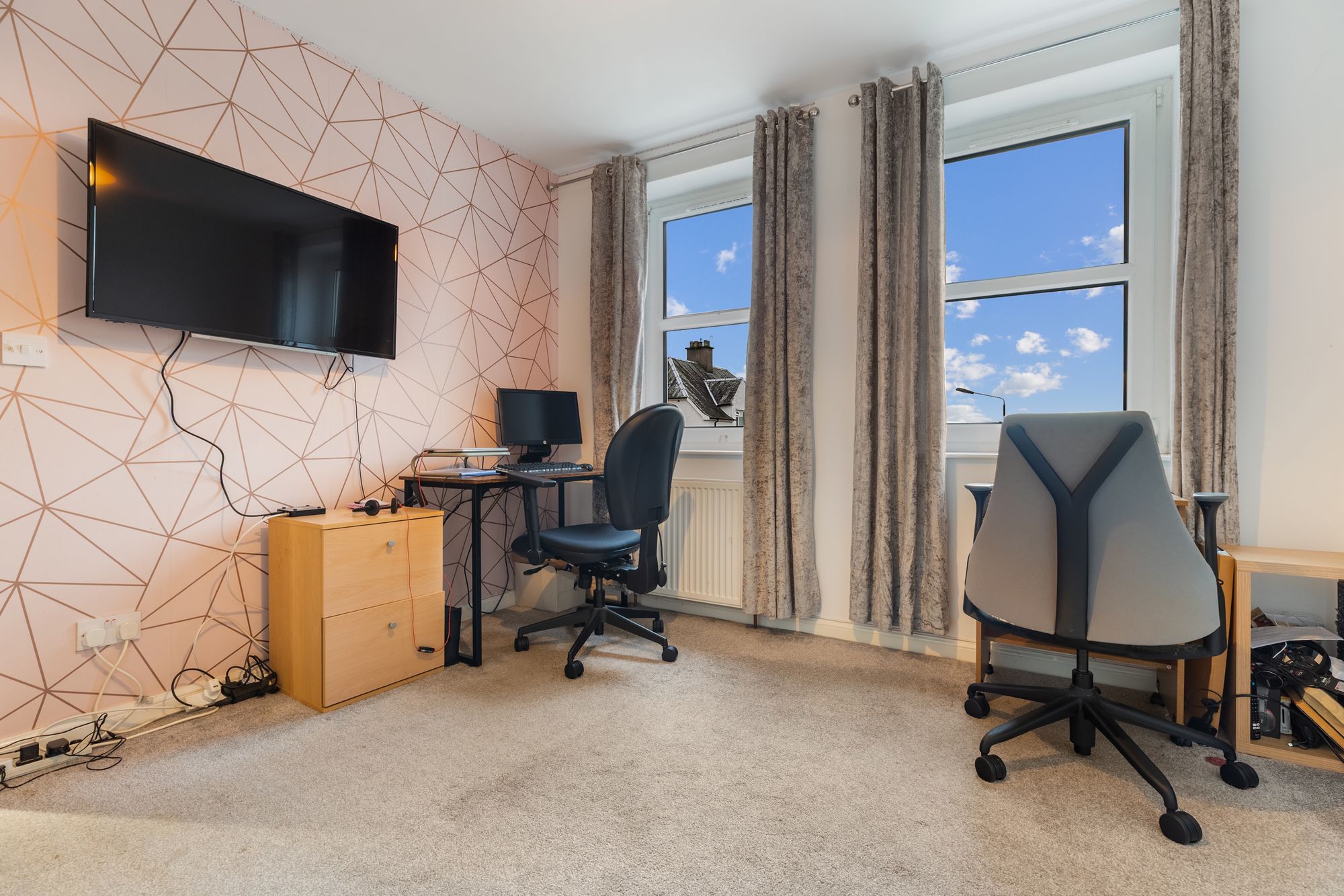 4 bed mid-terraced house for sale in Camp Place, Callander, FK17 14