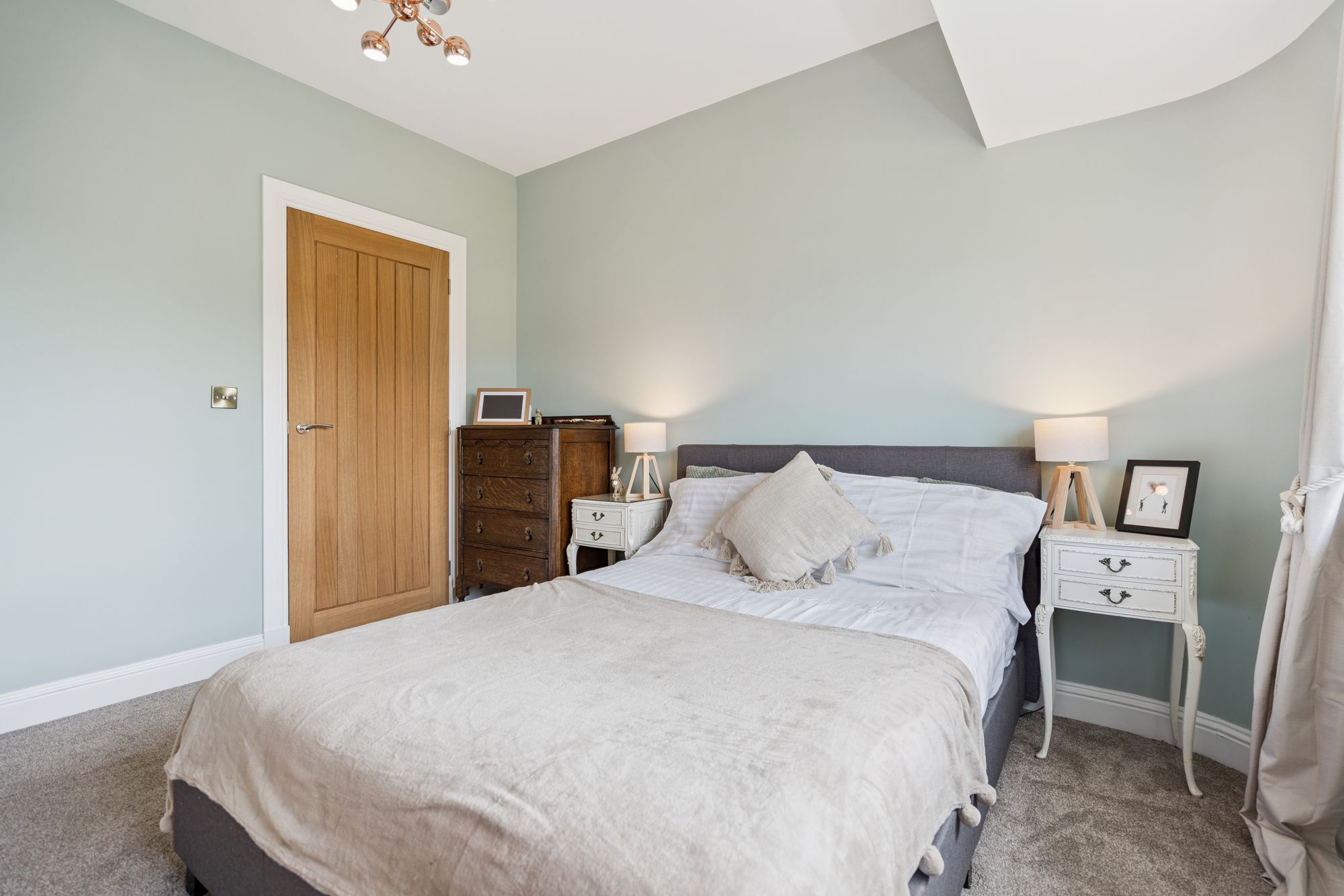 4 bed semi-detached bungalow for sale in Allanbank Road, Kinbuck, FK15 - Property Image 8