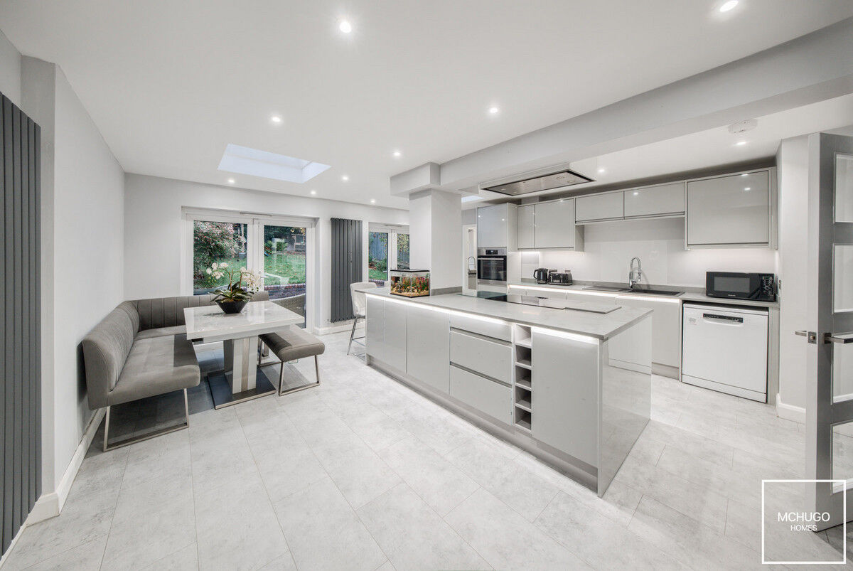 4 bed link detached house for sale in Niall Close, Edgbaston, B15 3LU 3