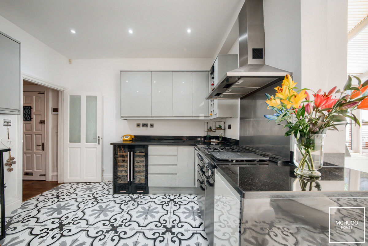 3 bed terraced house for sale in Lee Crescent, Edgbaston, B15 2BJ  - Property Image 6