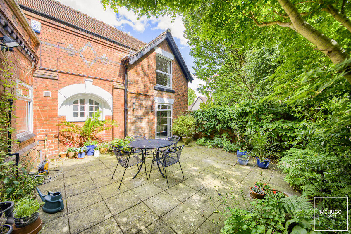2 bed character property for sale in Meadow Road, Harborne, Birmingham, B17 8DH  - Property Image 2