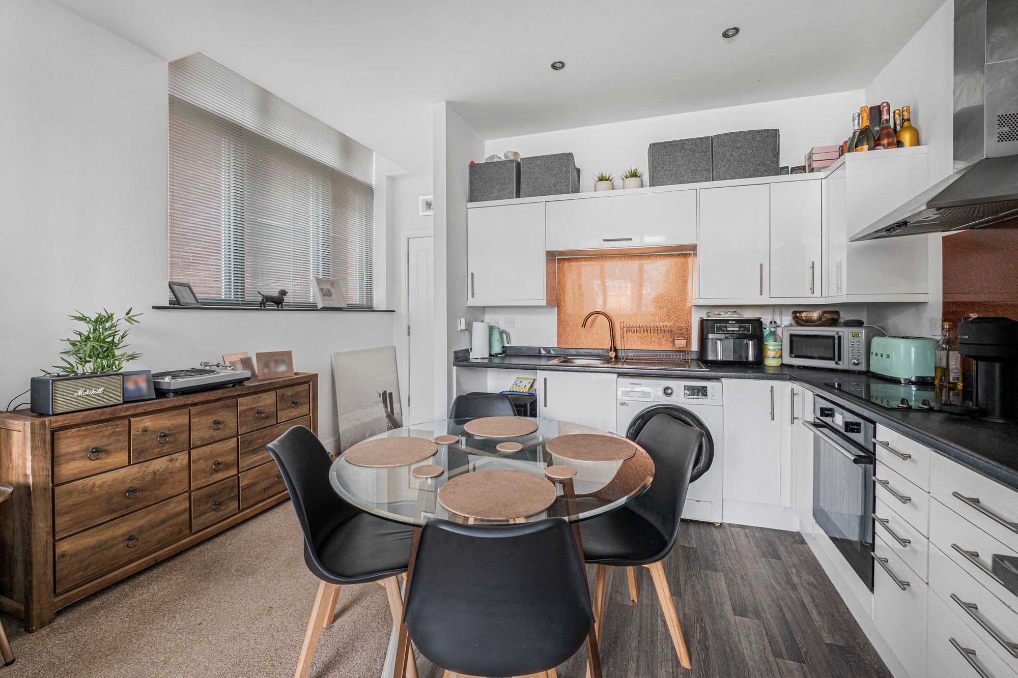 2 bed flat for sale in Sandringham Road, Liverpool  - Property Image 3