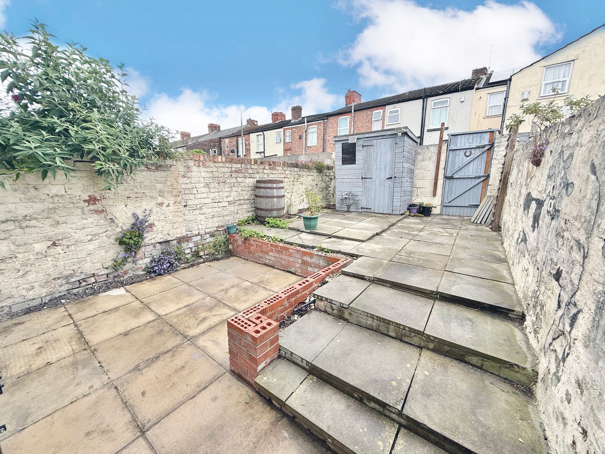 2 bed terraced house to rent in Croxteth Avenue, Liverpool 10