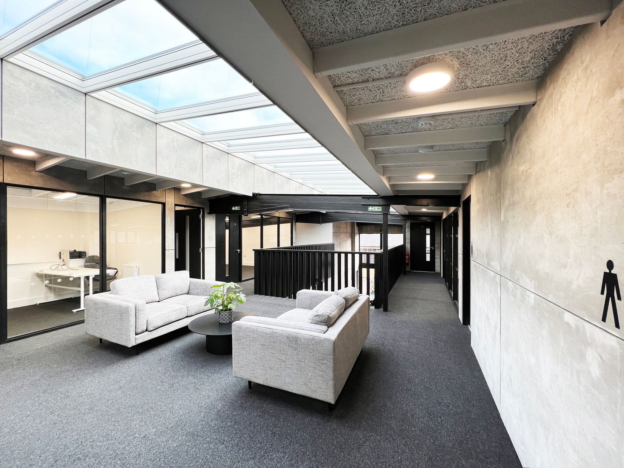 To rent in Liverpool Road, Liverpool - Property Image 4