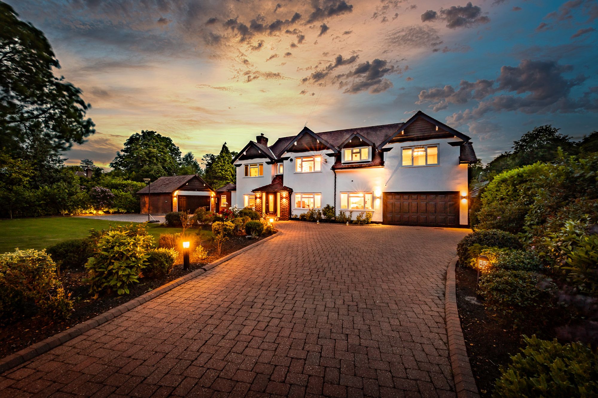 5 bed detached house for sale in Carrwood Road, Bramhall, SK7