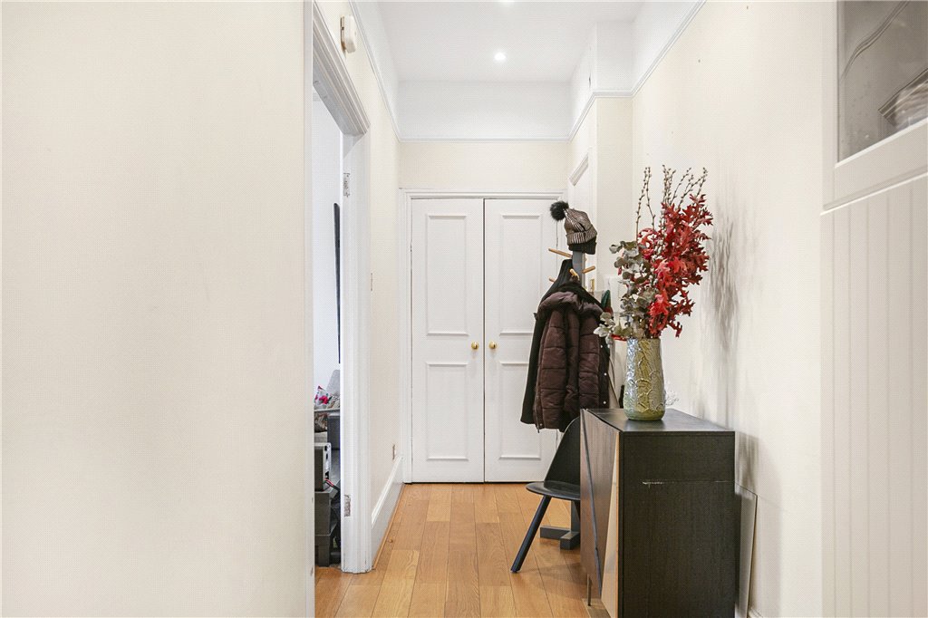 2 bed apartment for sale in College Crescent, London, NW3  - Property Image 19